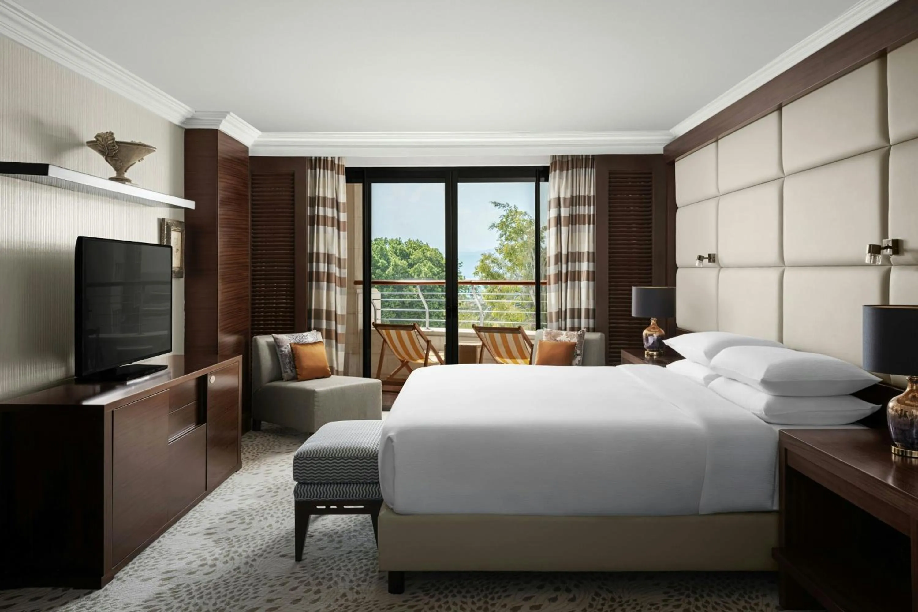 Photo of the whole room, Bed in Dead Sea Marriott Resort & Spa