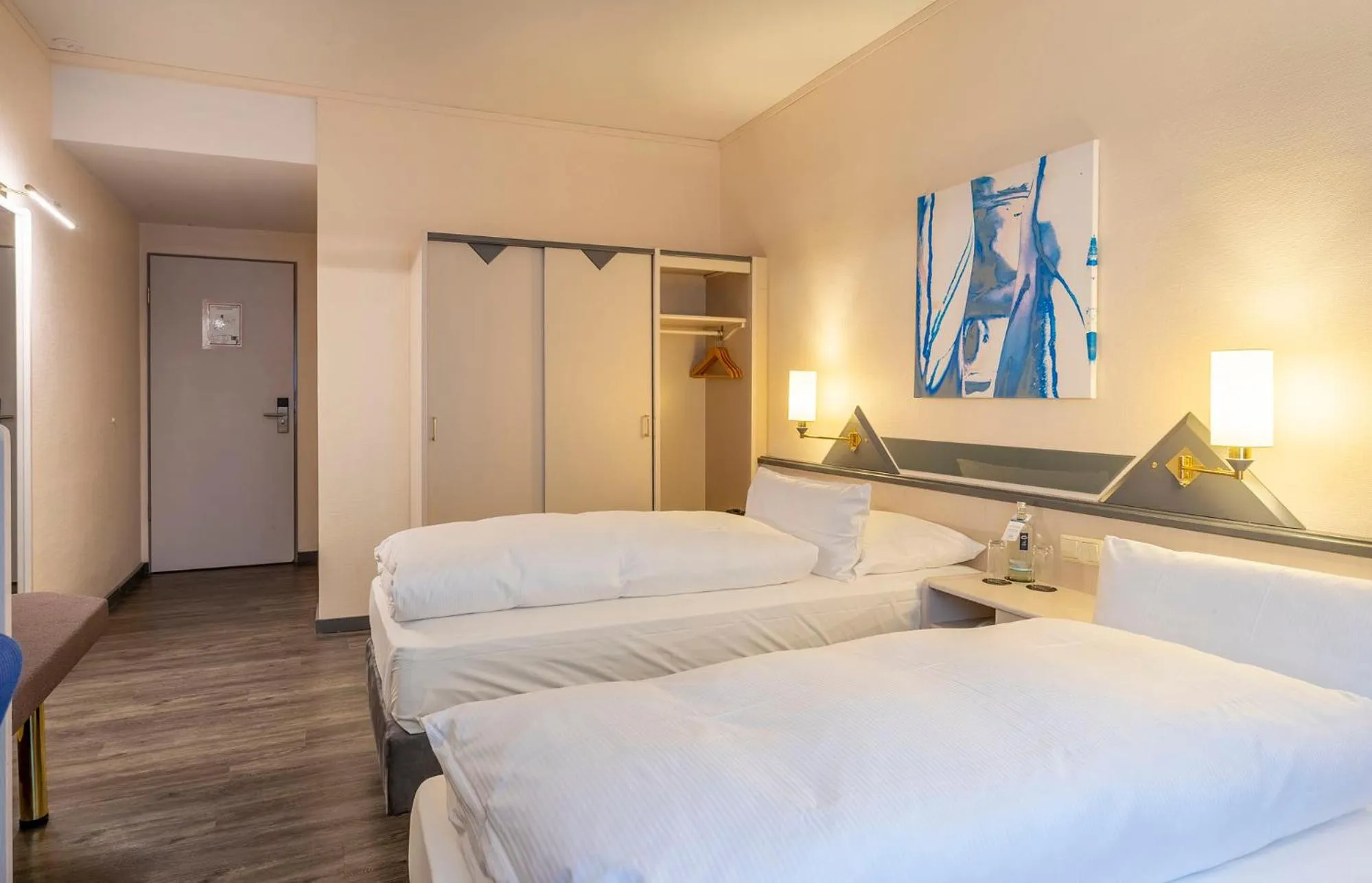 Photo of the whole room, Bed in Parkhotel Berghölzchen