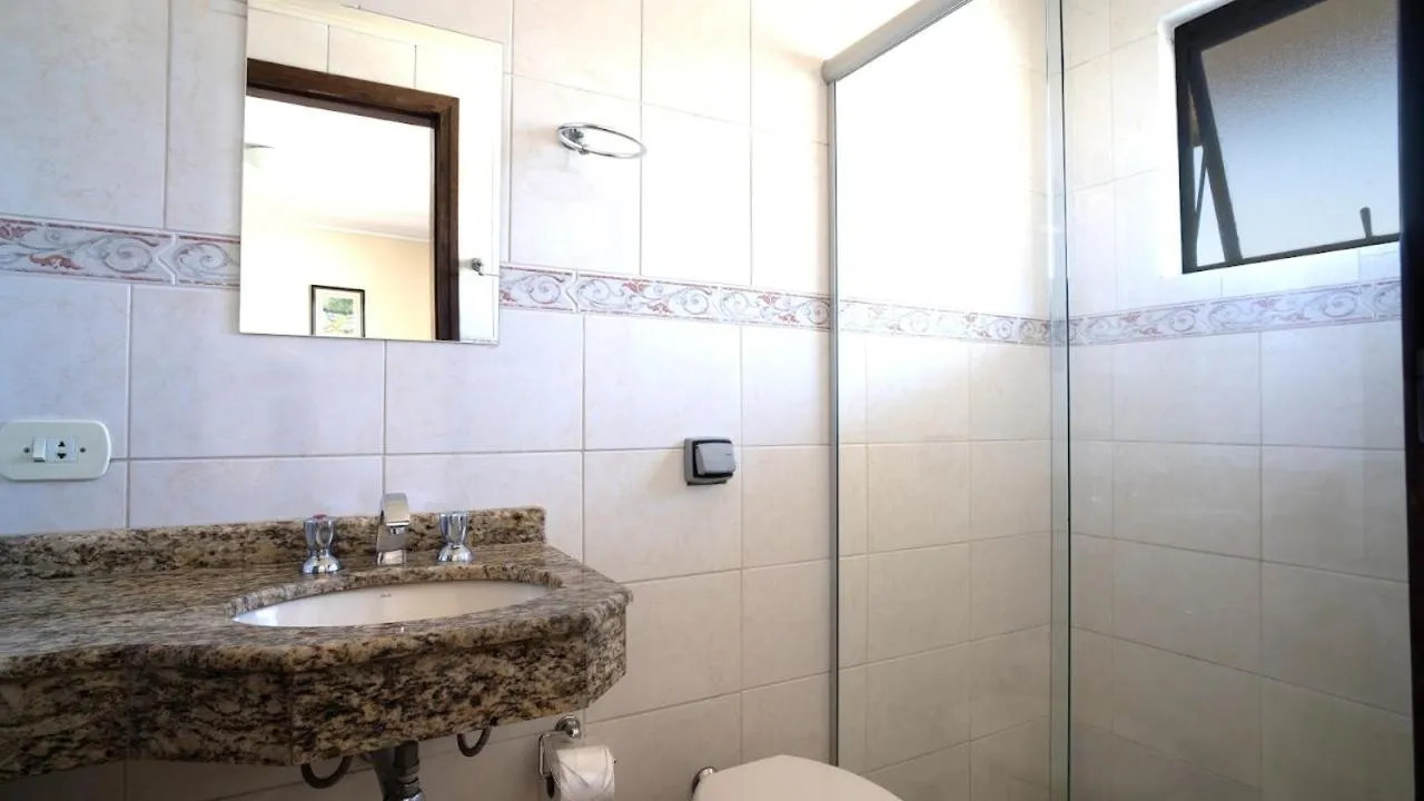 Shower in Pousada Araucária