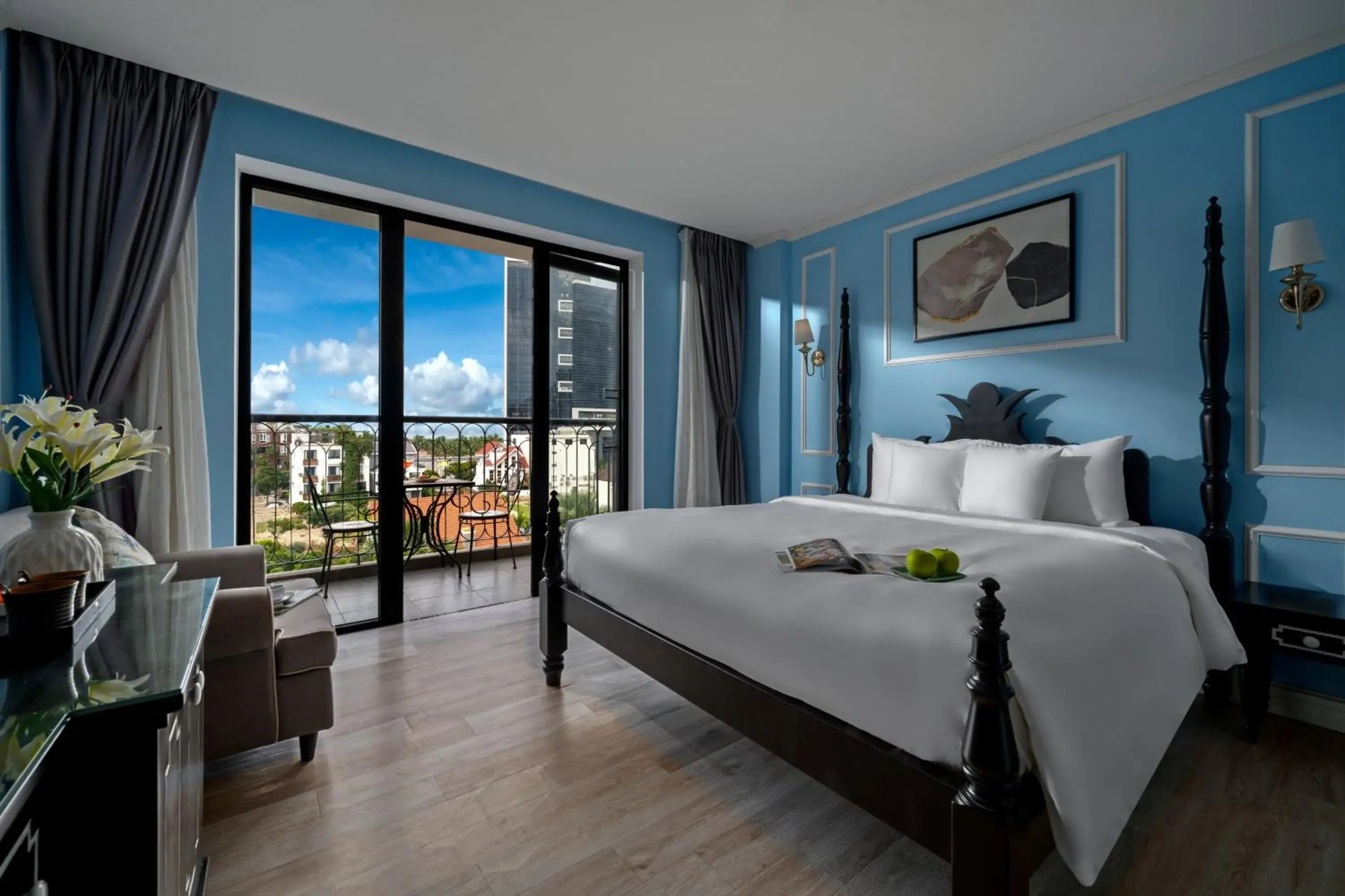 King Room with Balcony and City View in Hotel Del Luna Boutique King Room with Balcony and City View in Hotel Del Luna Boutique