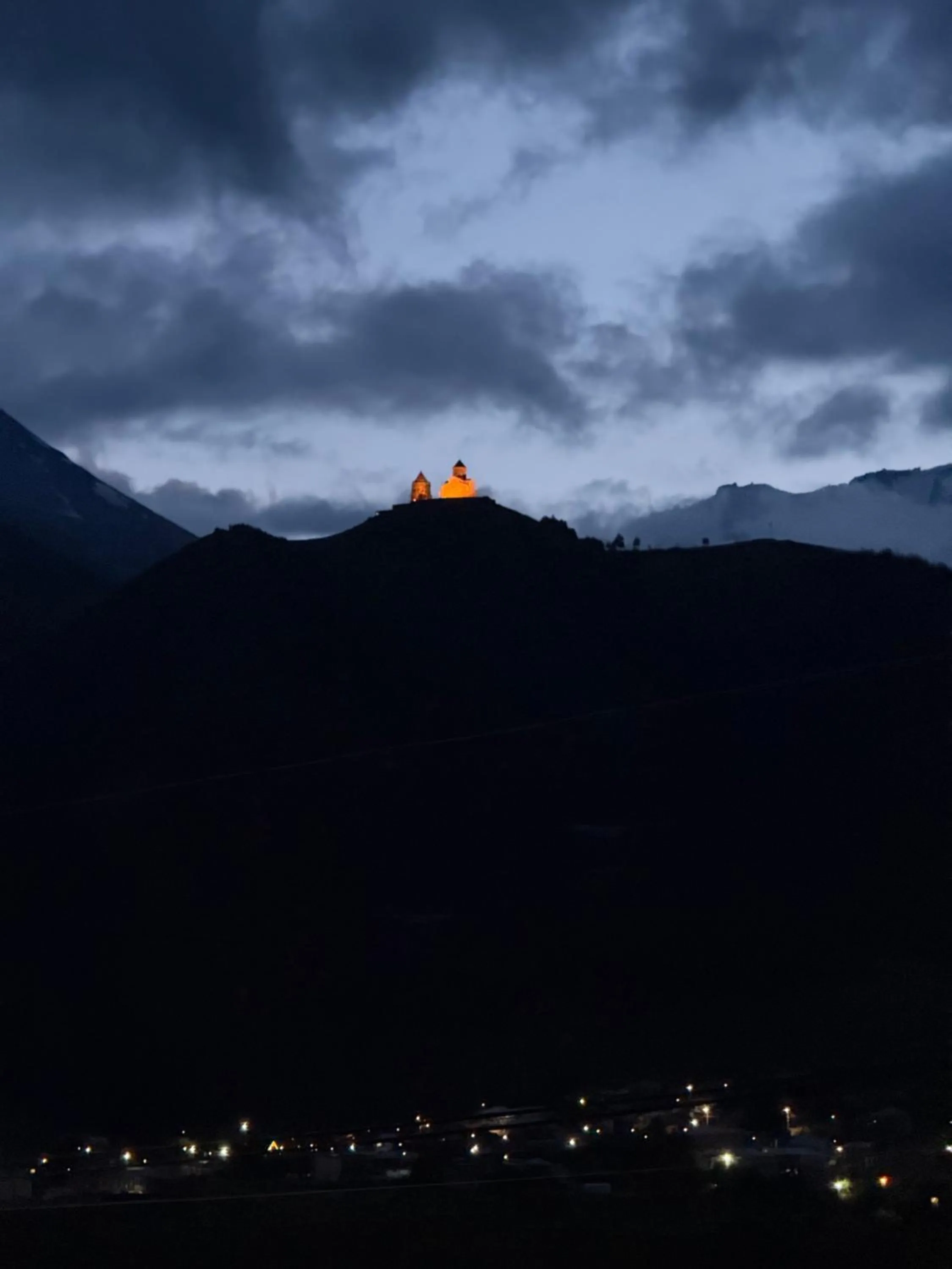 Night in Hotel Axien Kazbegi