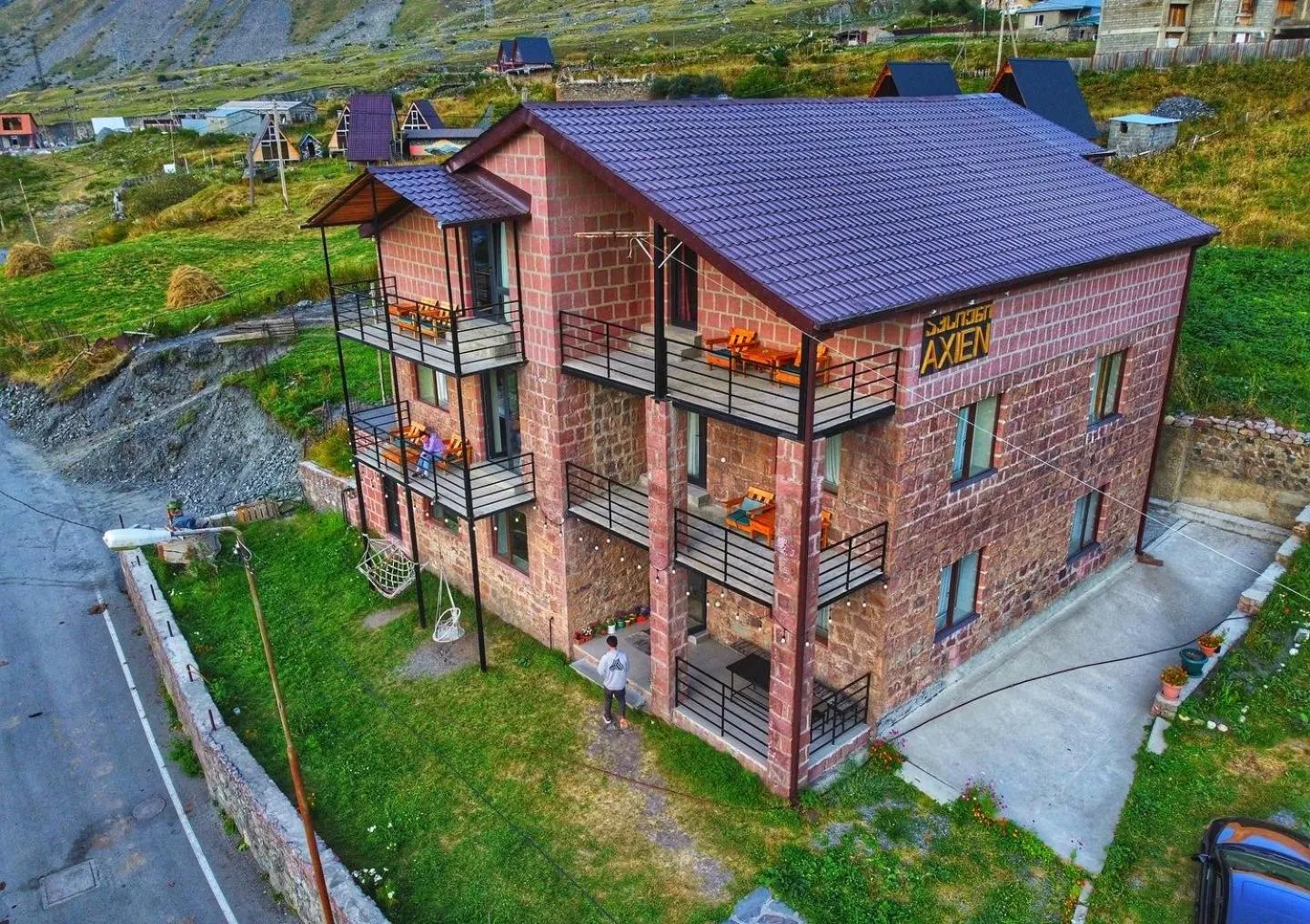 Property building in Hotel Axien Kazbegi