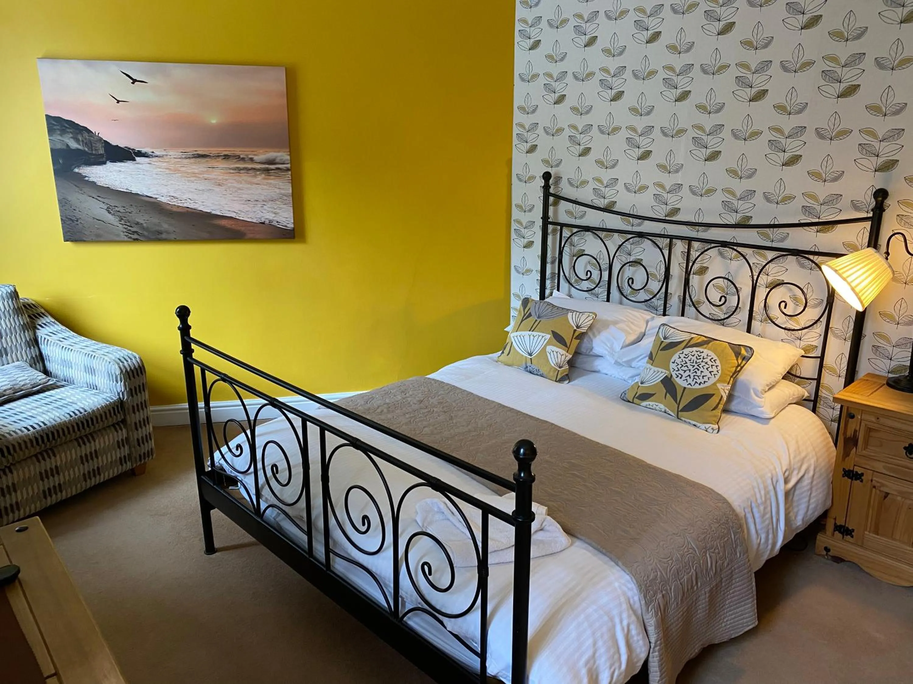 Bedroom in The White Horse Inn