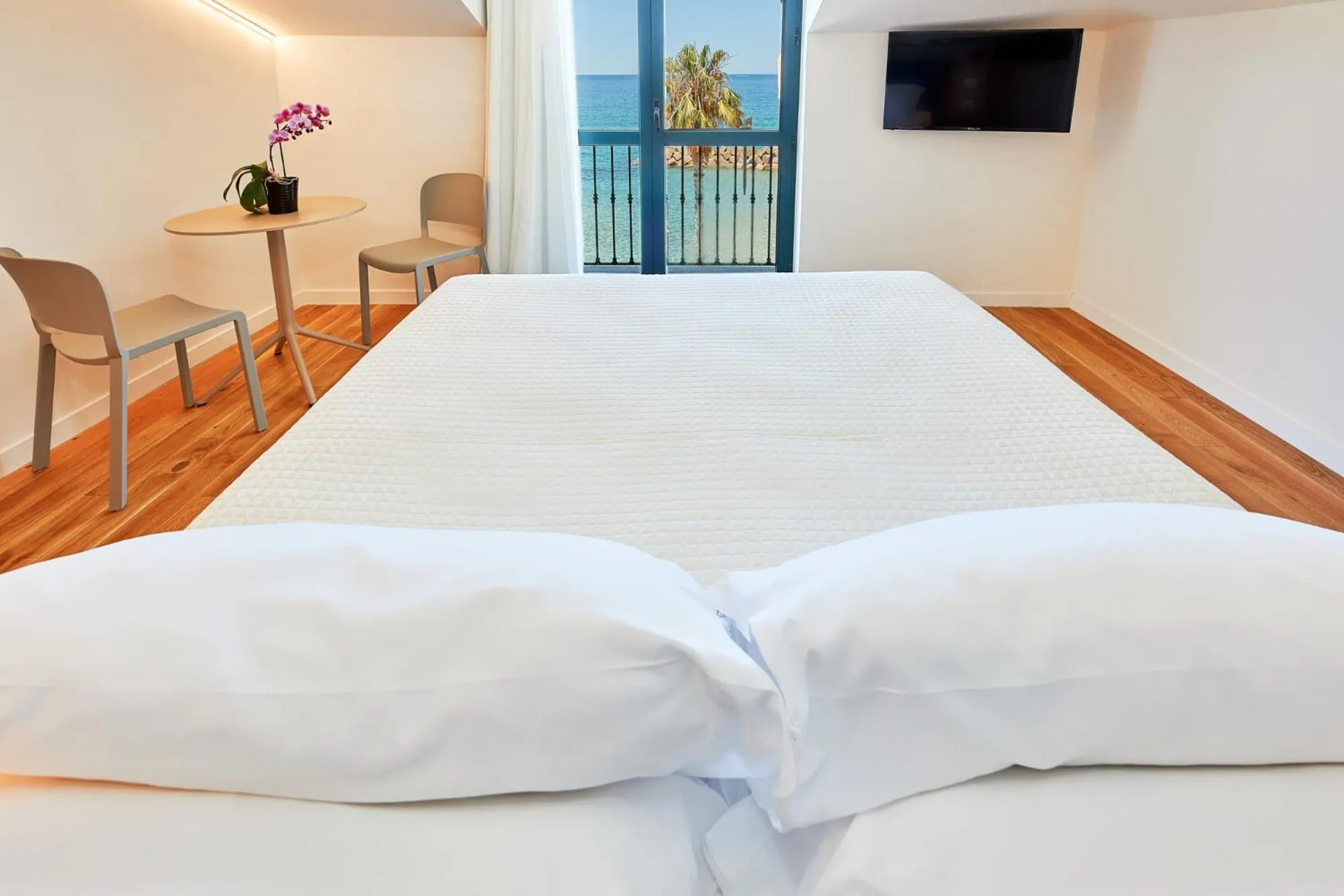 Bed in Villa Rosa Residence