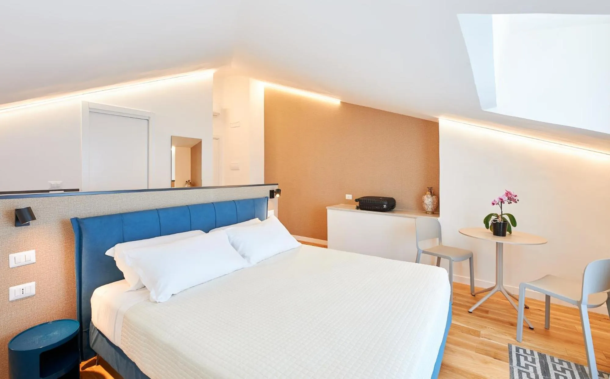 Bed in Villa Rosa Residence