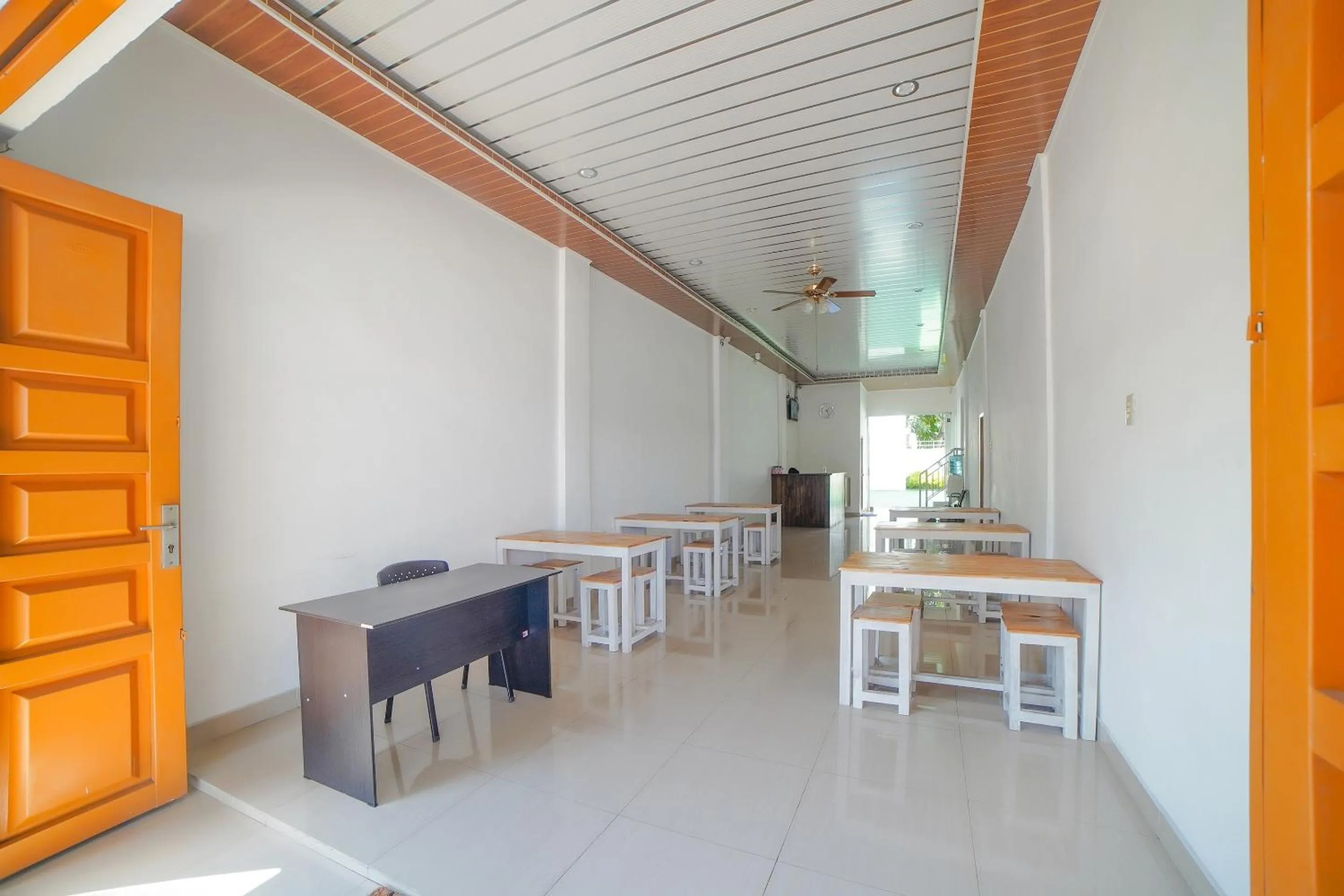 Lobby or reception in Hotel O Anara Residence & Guest House