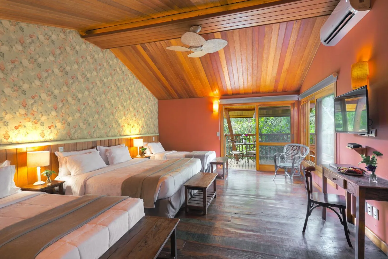 TV and multimedia, Bed in Hotel Fazenda Morros Verdes Ecolodge