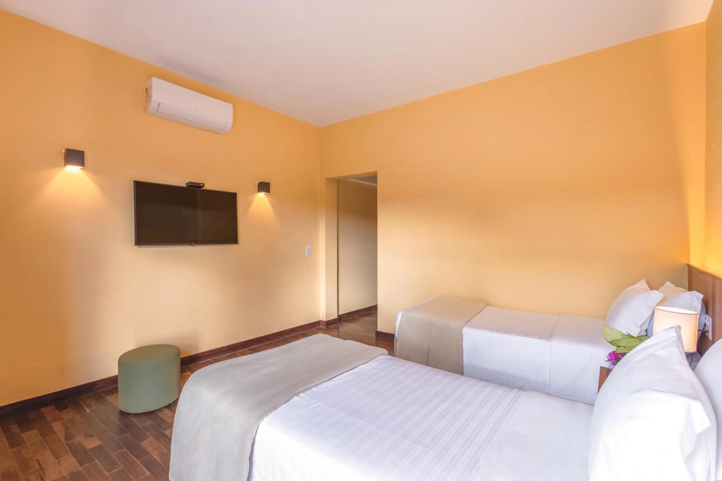 Bedroom, Bed in Hotel Fazenda Morros Verdes Ecolodge