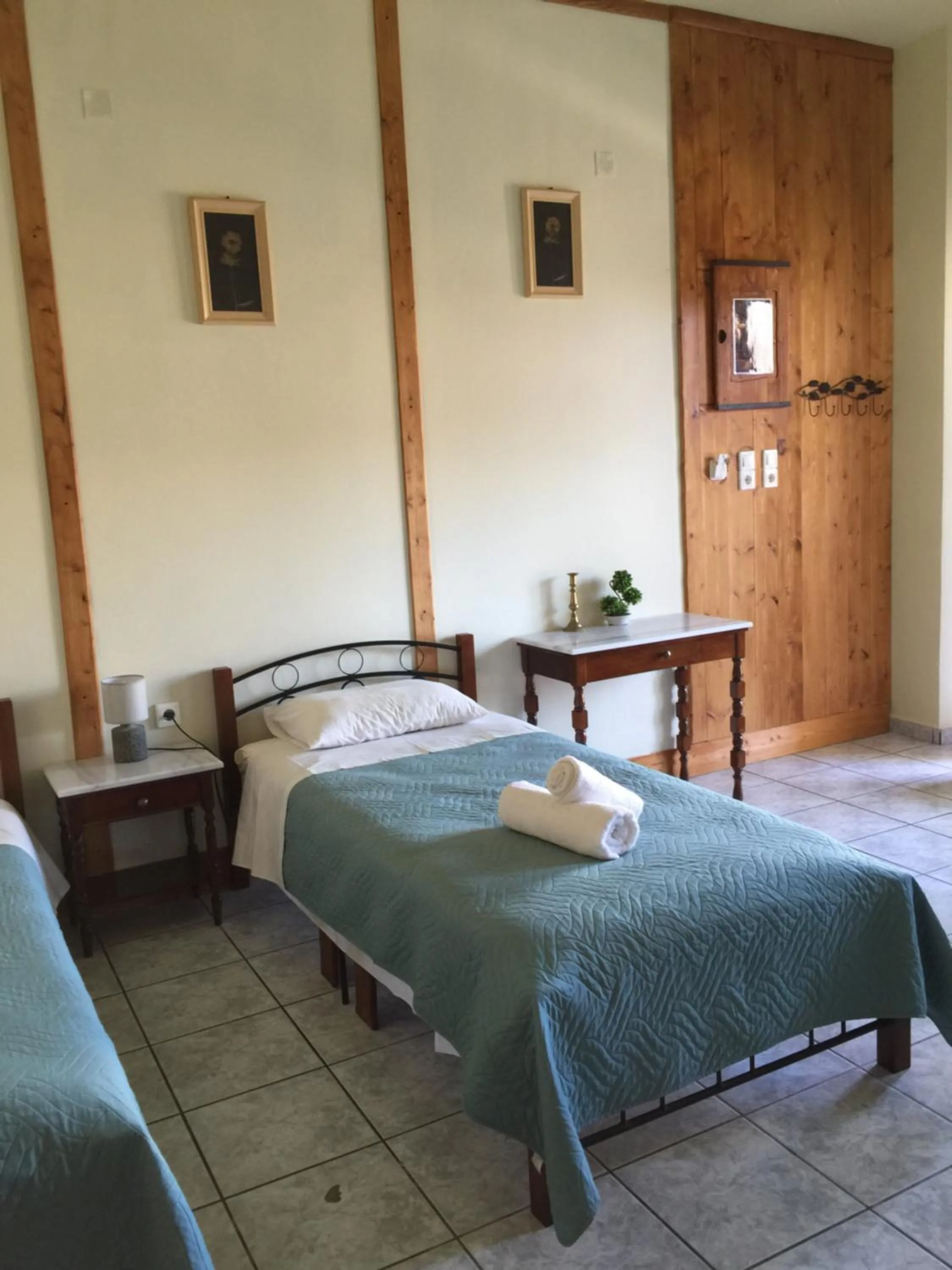 Bed in happyWish Syros