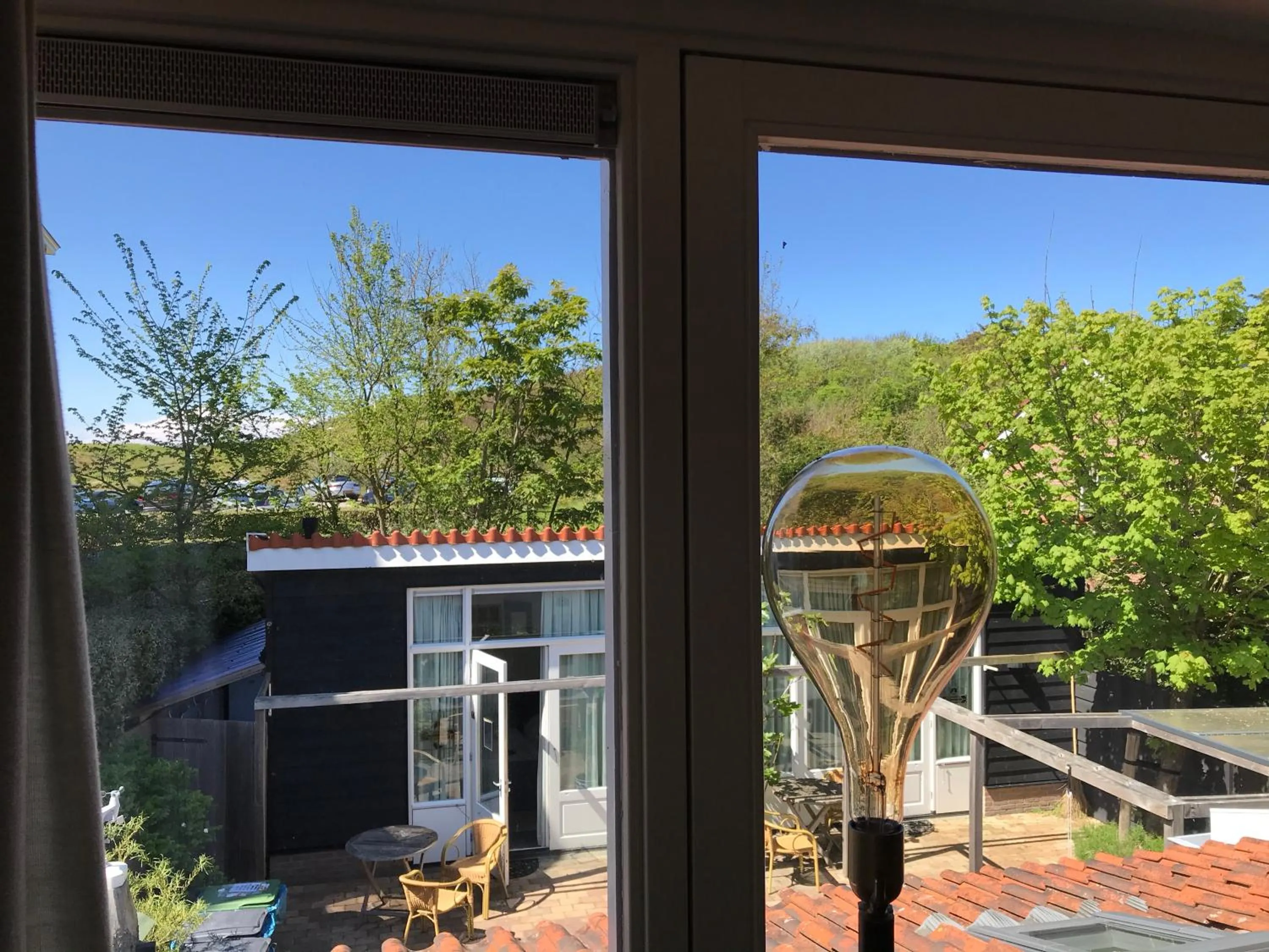 Garden view in B&B Zee van Tijd Domburg