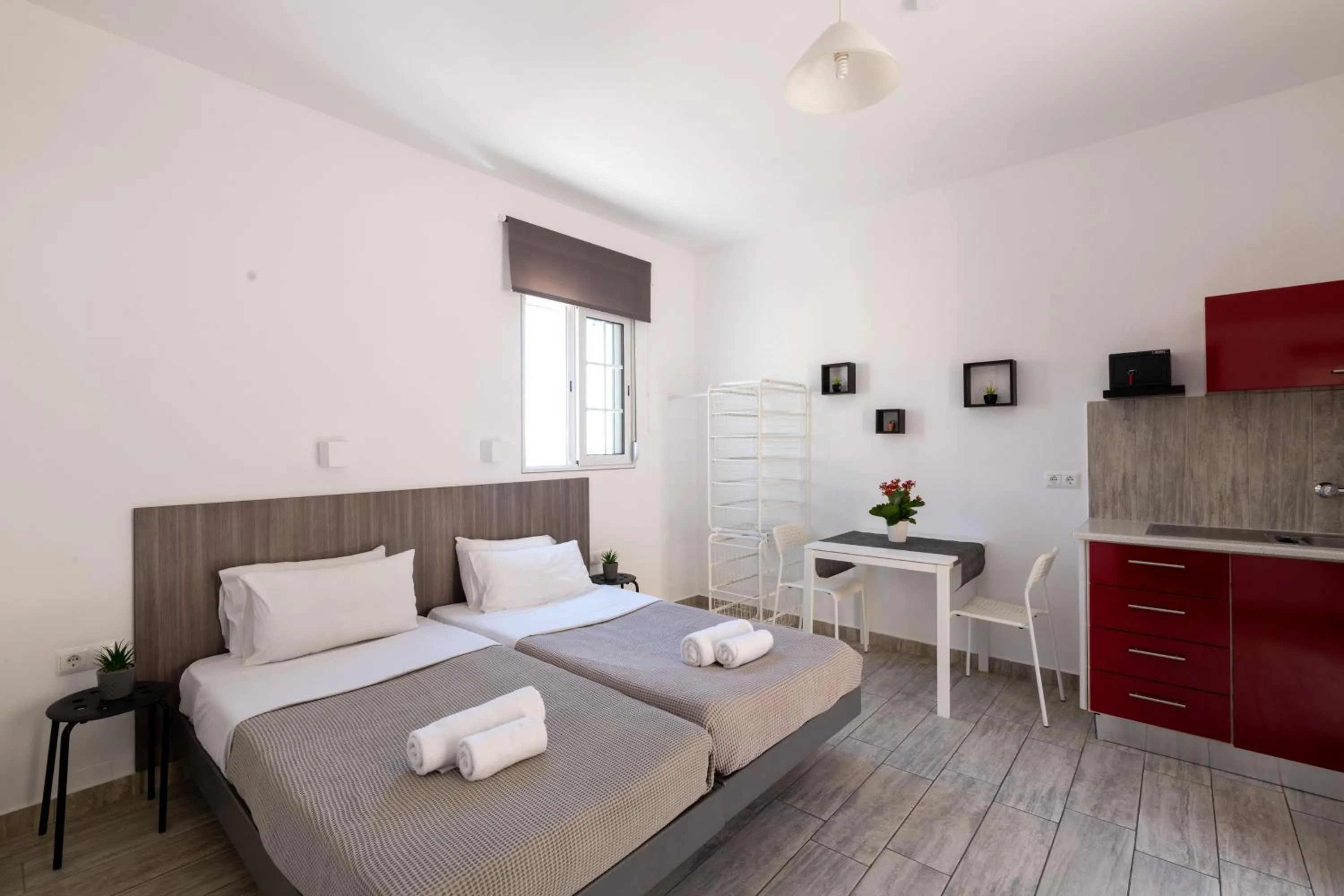 Photo of the whole room, Bed in Pefkos View Apartments