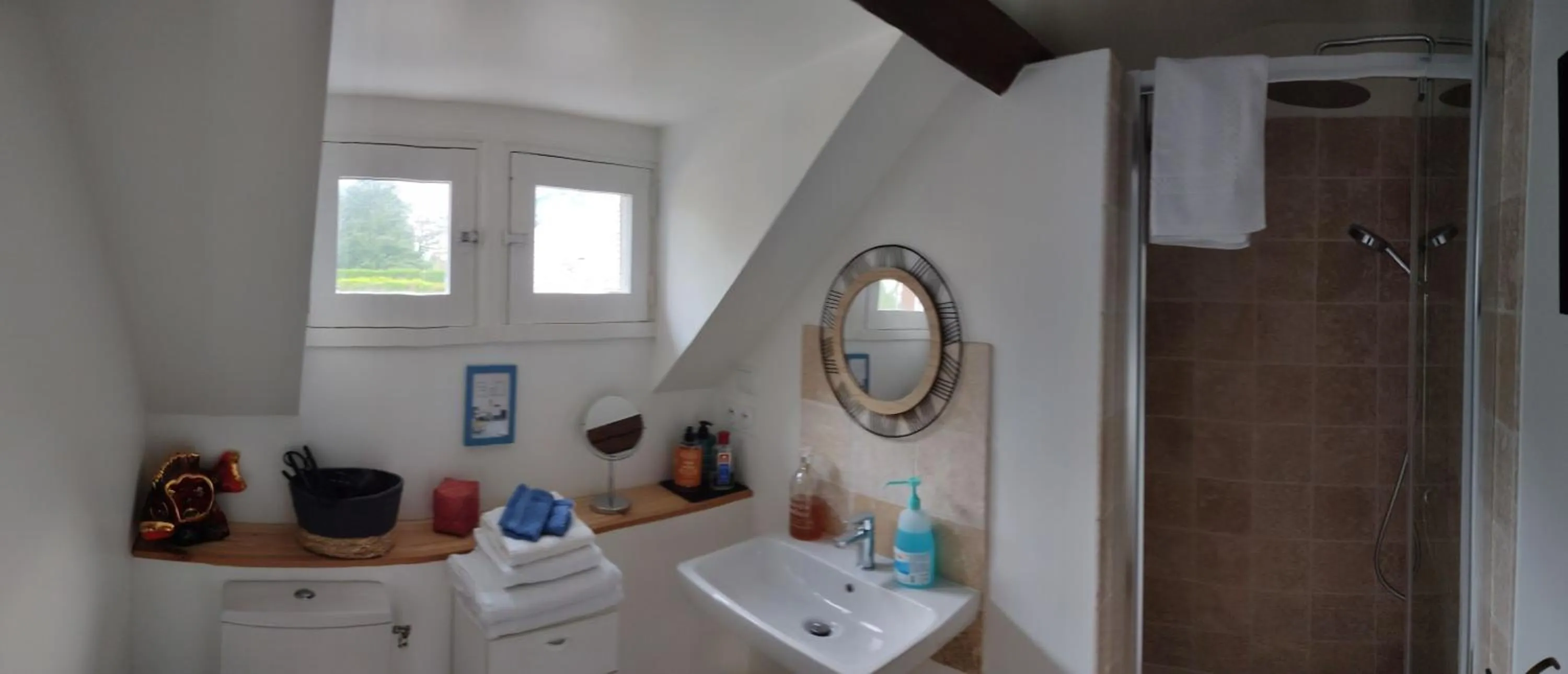 Bathroom in L'ANGELINE