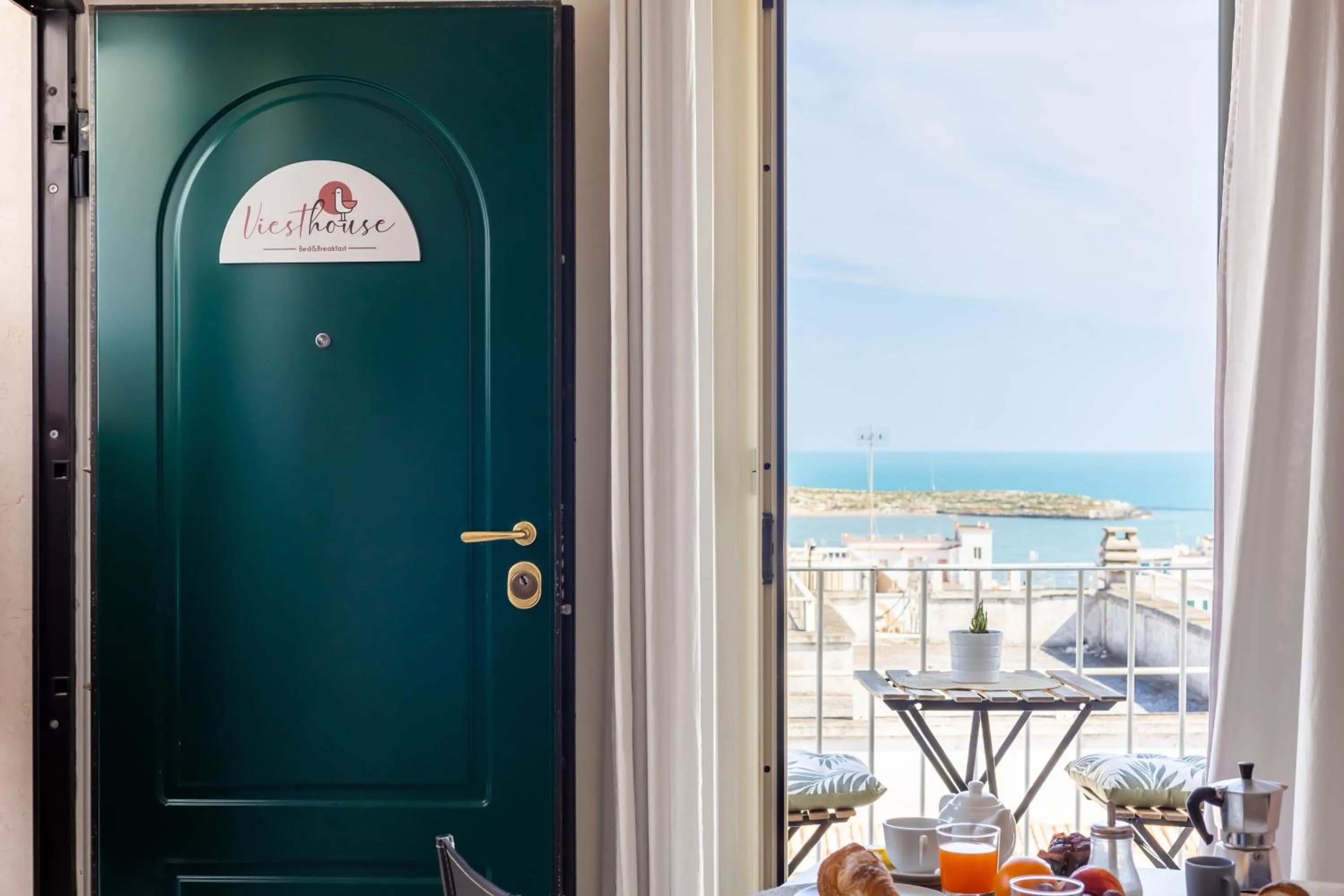 Property logo or sign in Viesthouse B&B