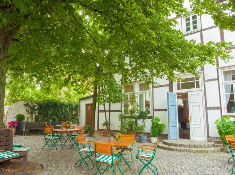 Facade/entrance in Landgasthaus & Hotel Lindenhof