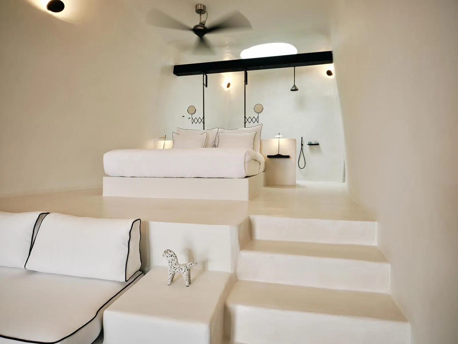 Bedroom, Bed in Abyss Santorini