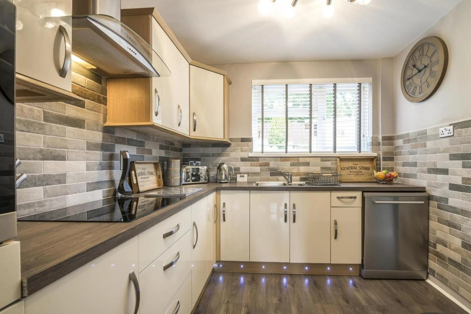 Floor plan in Mayfield House - 4 Bedroom House - Tenby