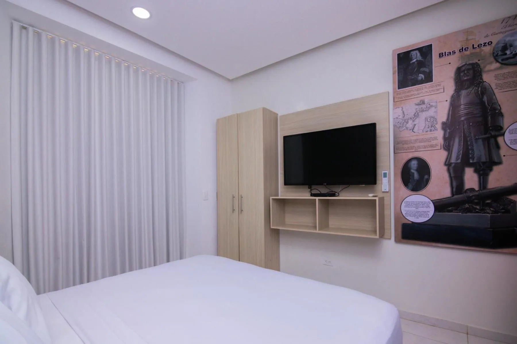 TV and multimedia, Bed in Hotel Gallery Cartagena