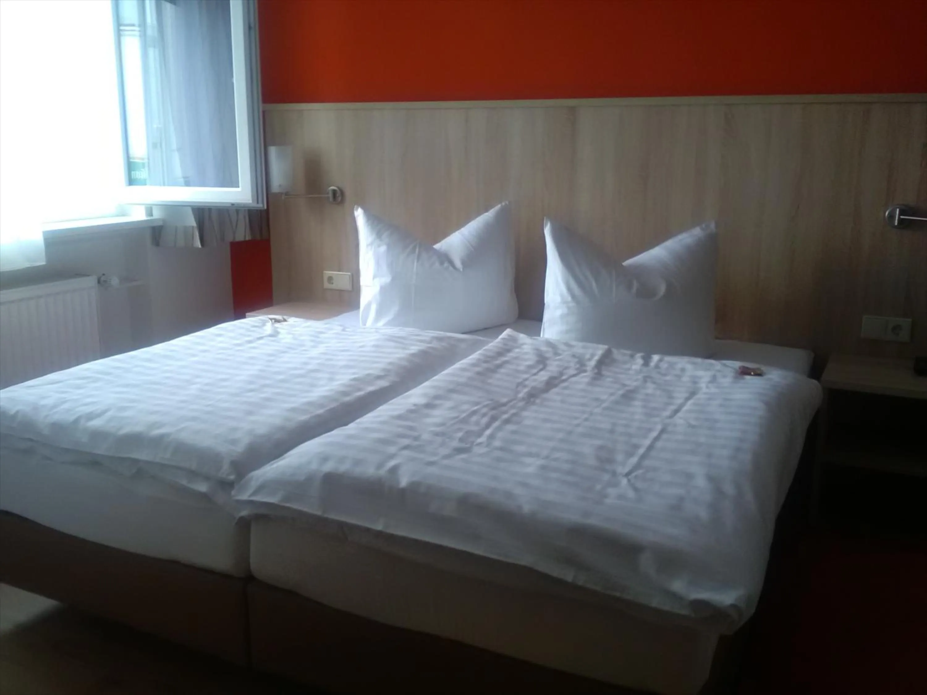 Bed in Hotel Rheinkrone