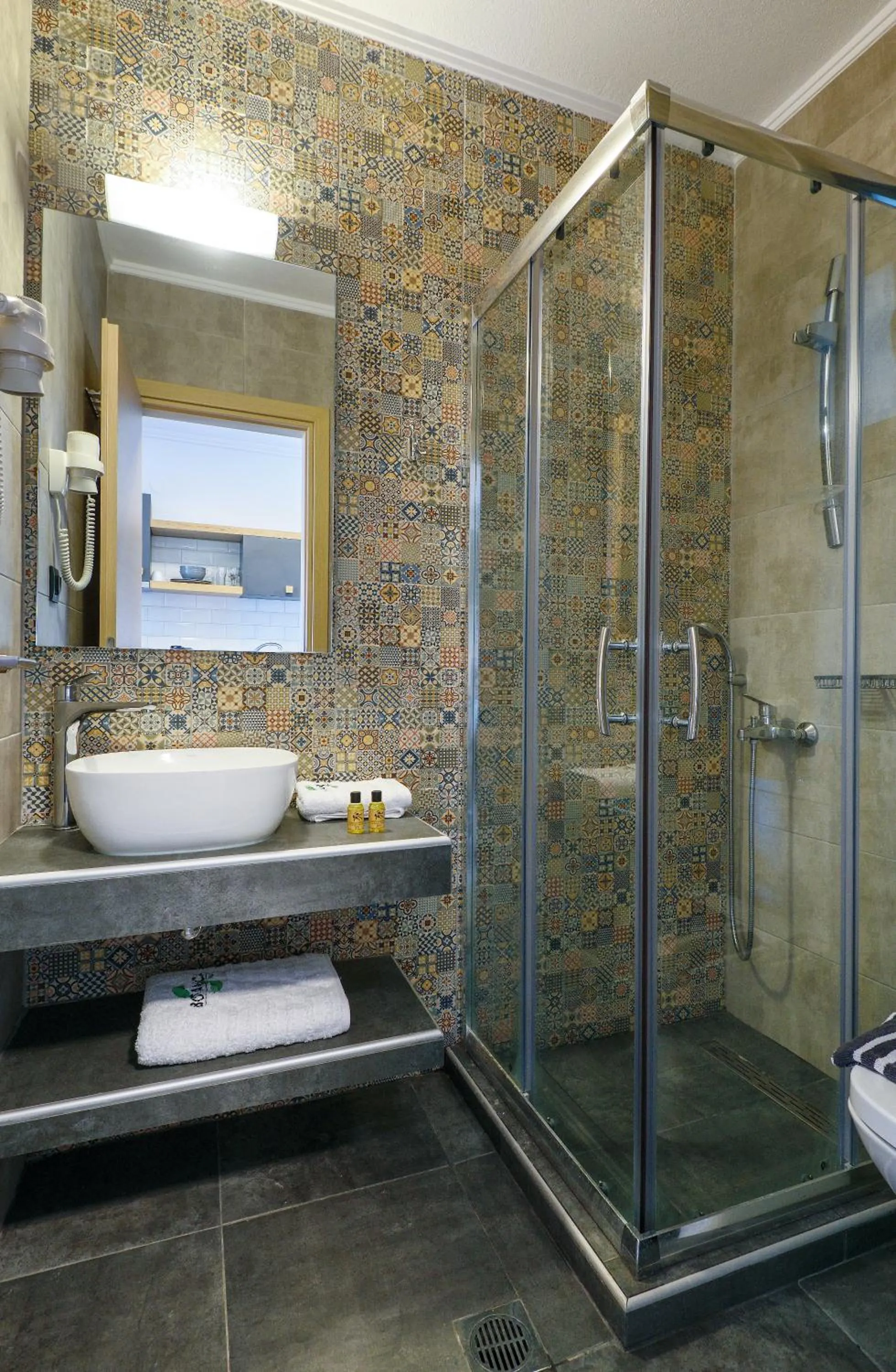 Botanica Luxury Suites