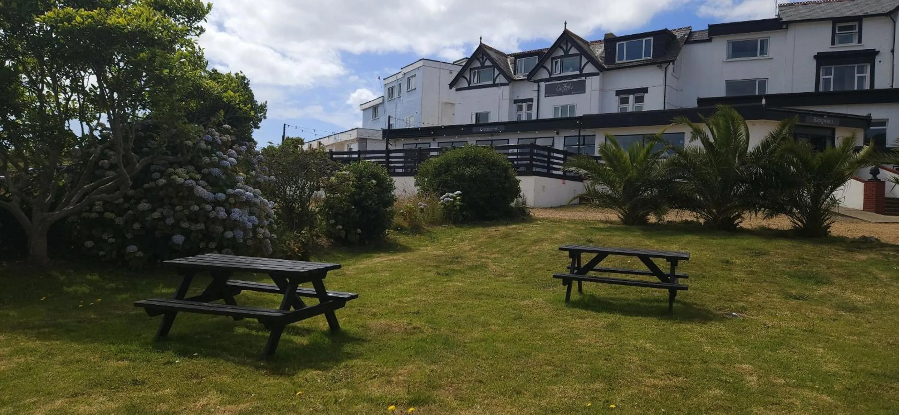 Garden in Sunrise Hotel