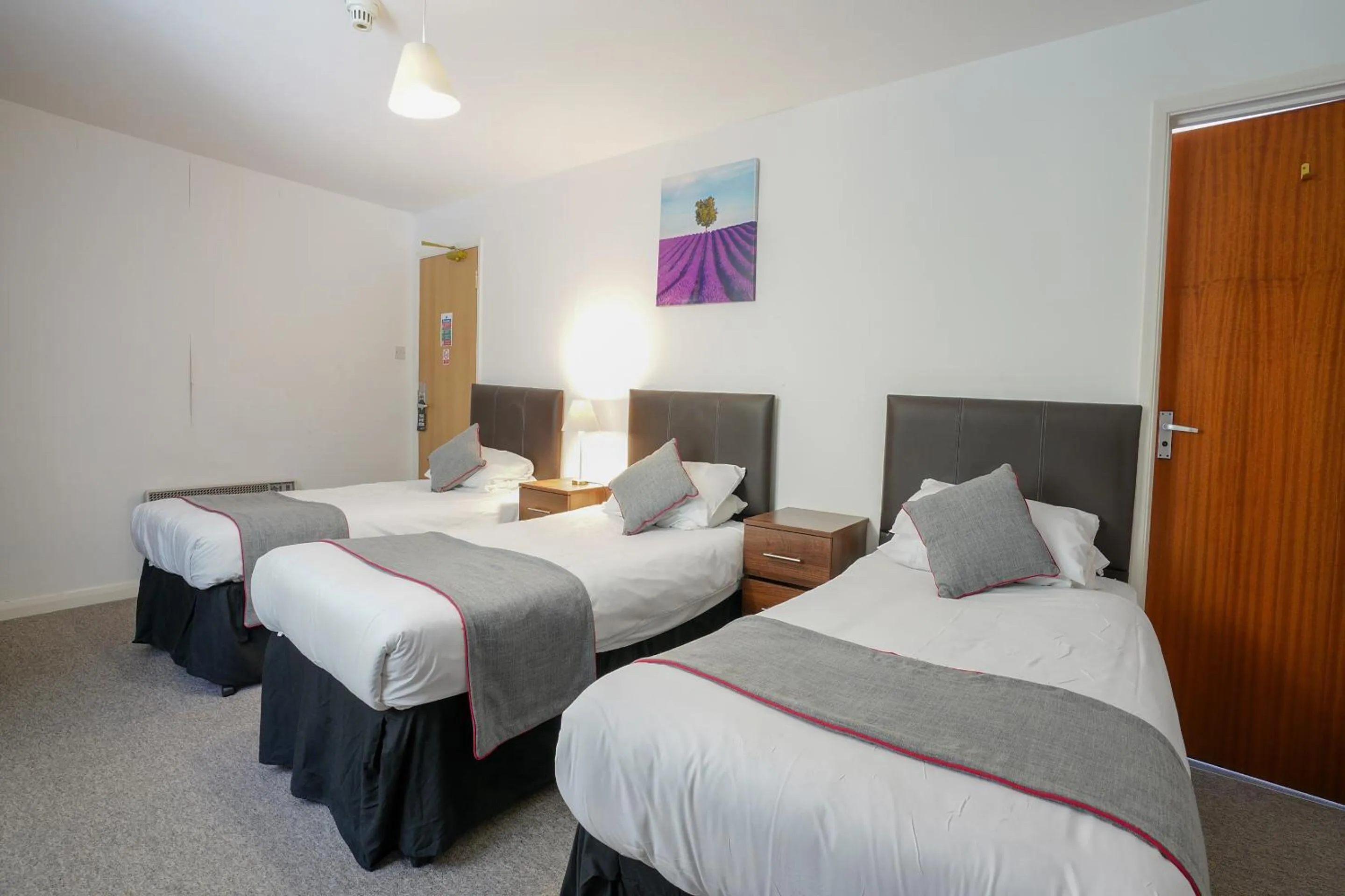 Bedroom, Bed in OYO Shanklin Beach Hotel