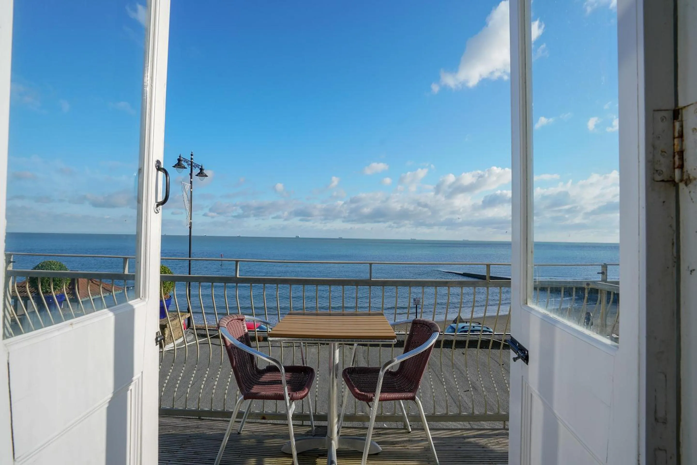 Balcony/Terrace in OYO Shanklin Beach Hotel
