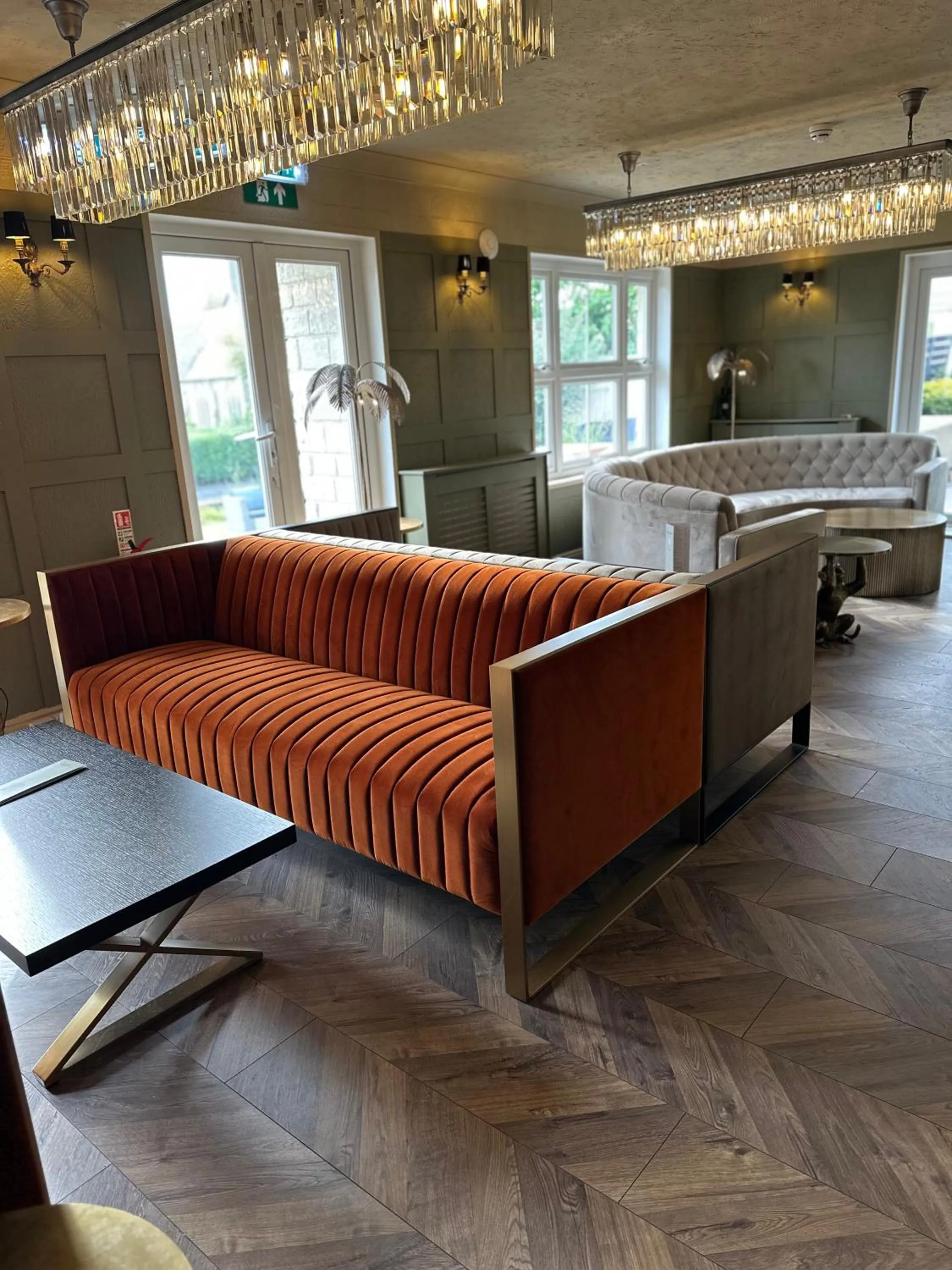 Lounge or bar, Bed in The Q Hotel