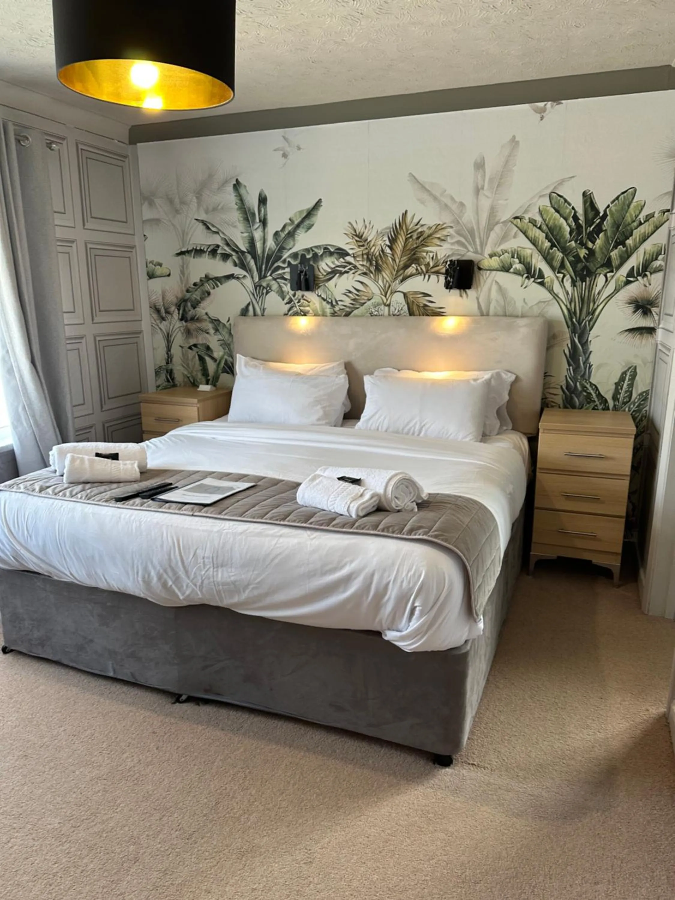 Bedroom, Bed in The Q Hotel