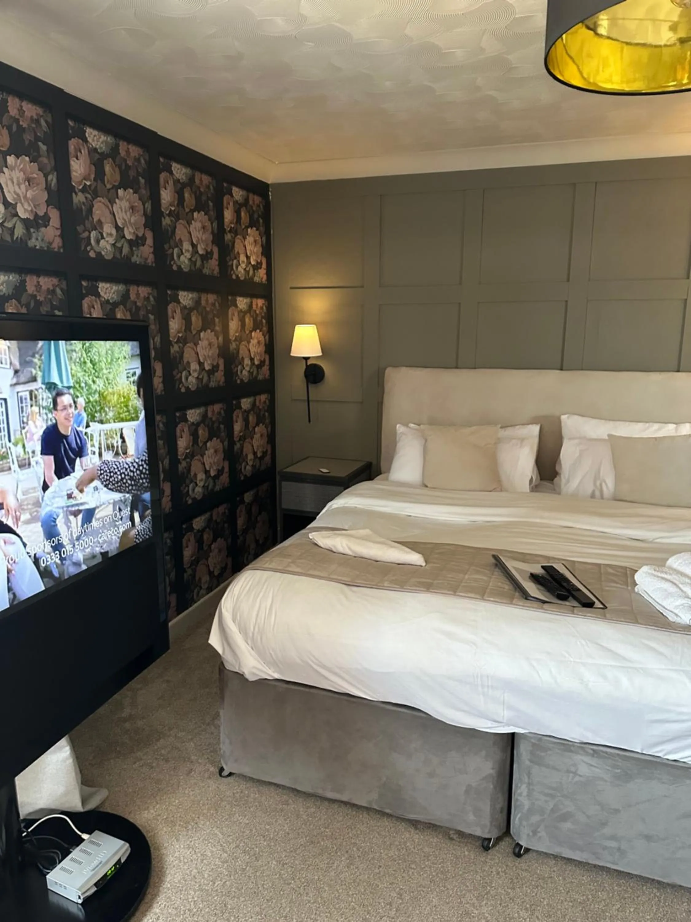 Bedroom, Bed in The Q Hotel