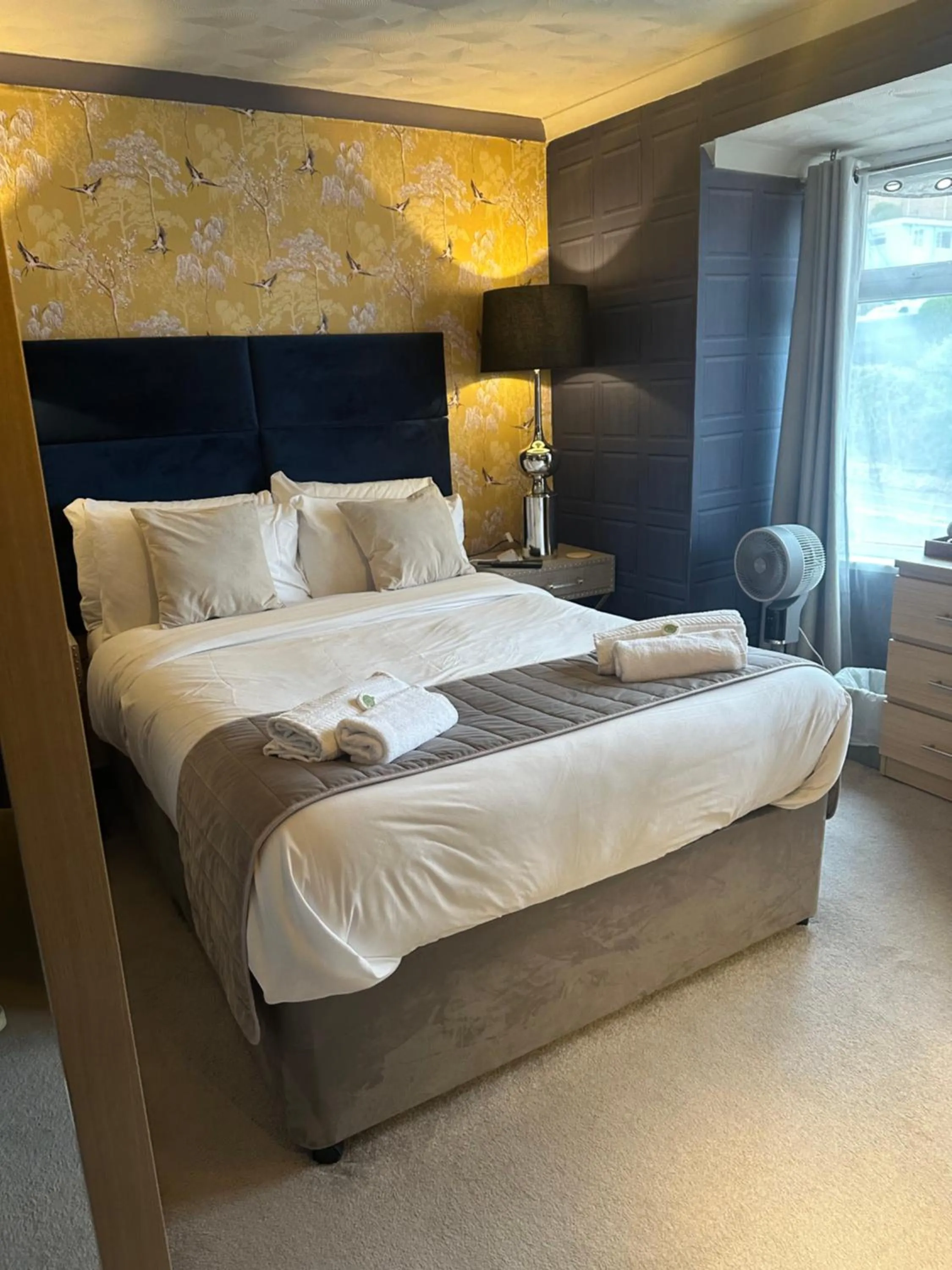 Bedroom, Bed in The Q Hotel