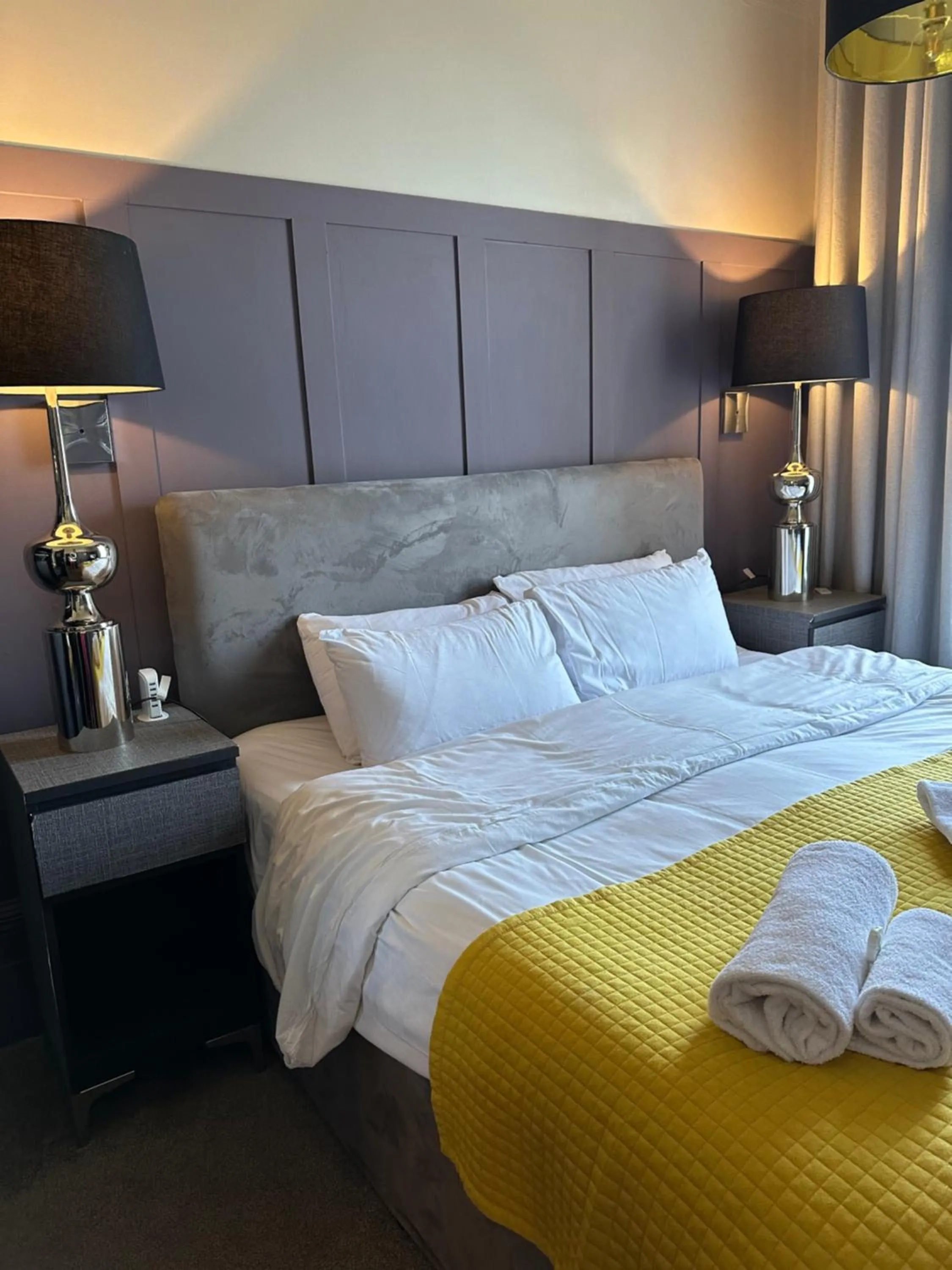 Bedroom, Bed in The Q Hotel