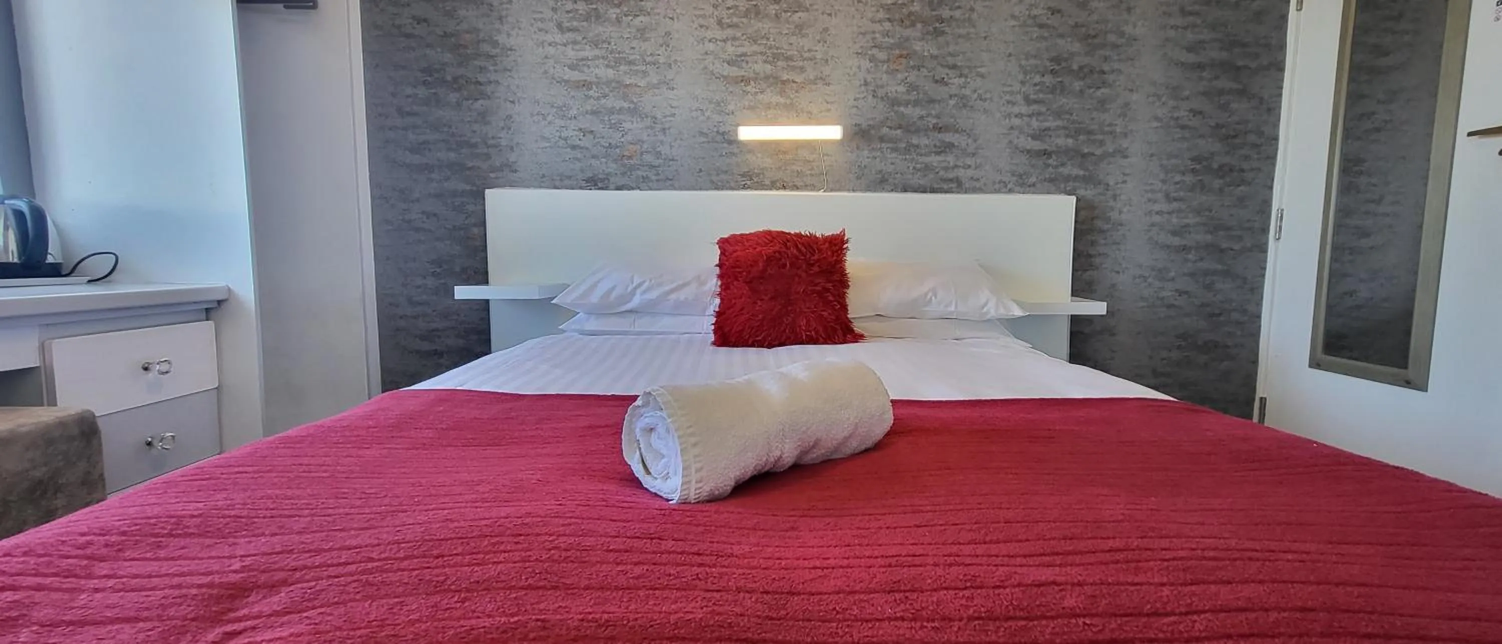 Bed in The Blenheim Mount Hotel