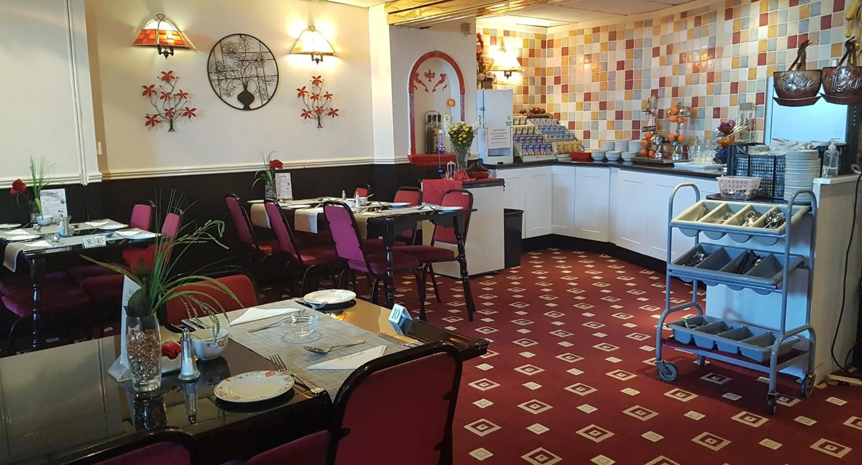Restaurant/places to eat in The Blenheim Mount Hotel