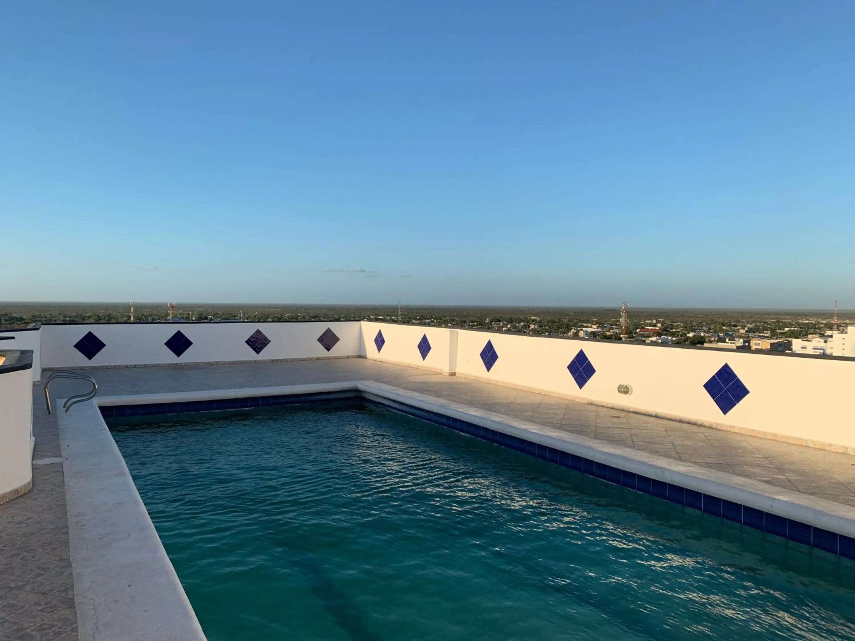 Swimming pool in Maicao Internacional