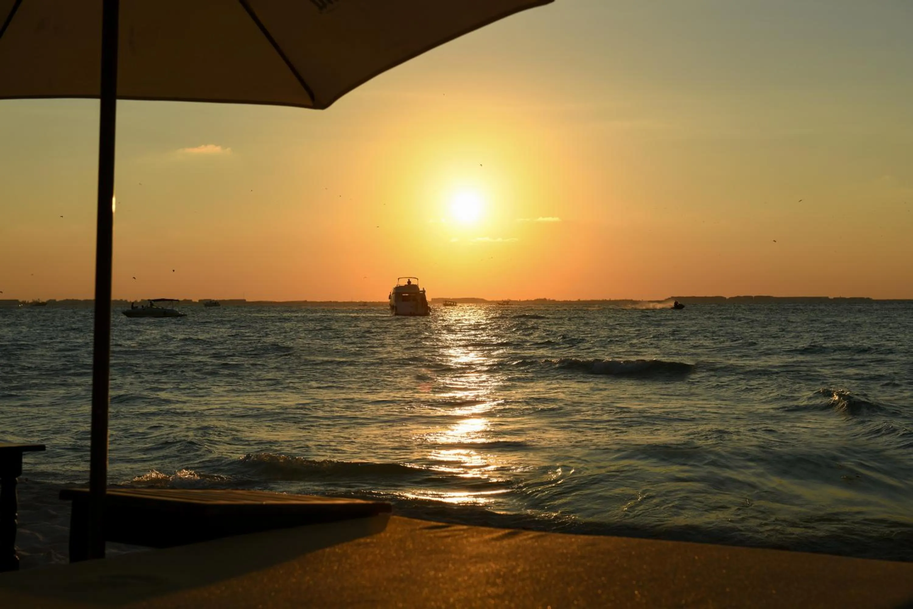 Sunset in Casa del Jaguar Beach Hotel