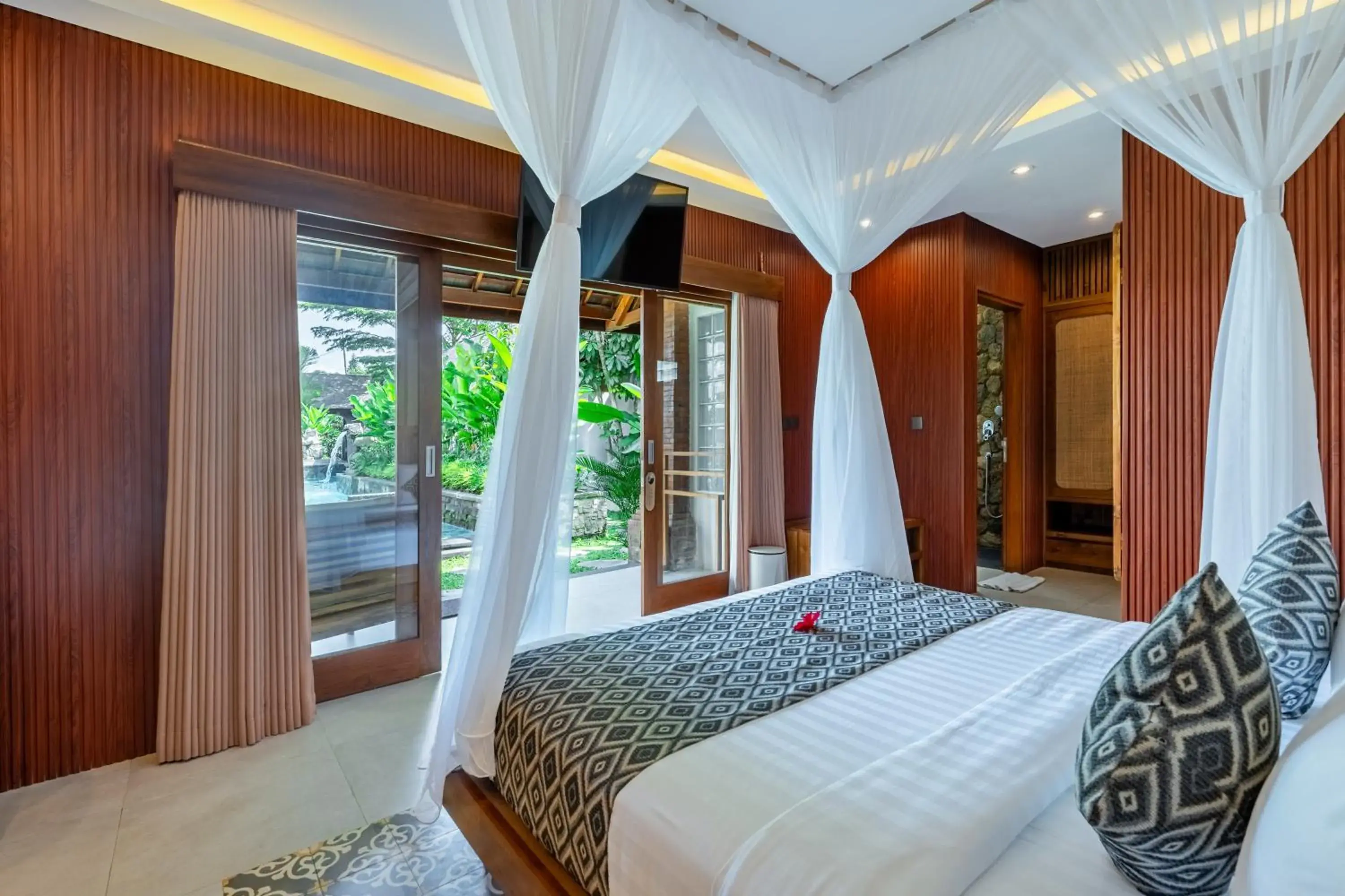 Deluxe Room with Pool View in Puri Andong Villa Deluxe Room with Pool View in Puri Andong Villa
