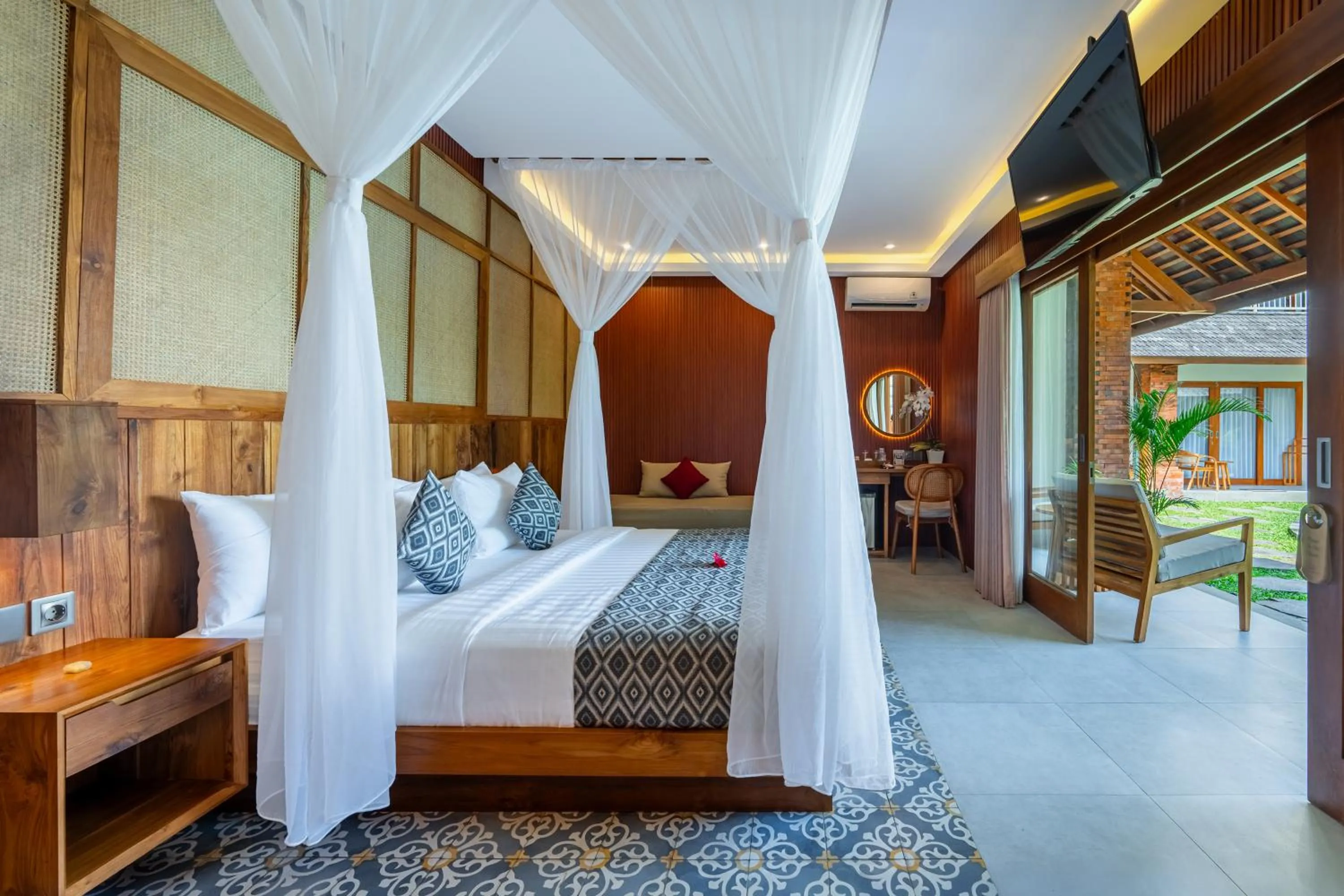 Balcony/Terrace, Bed in Puri Andong Villa