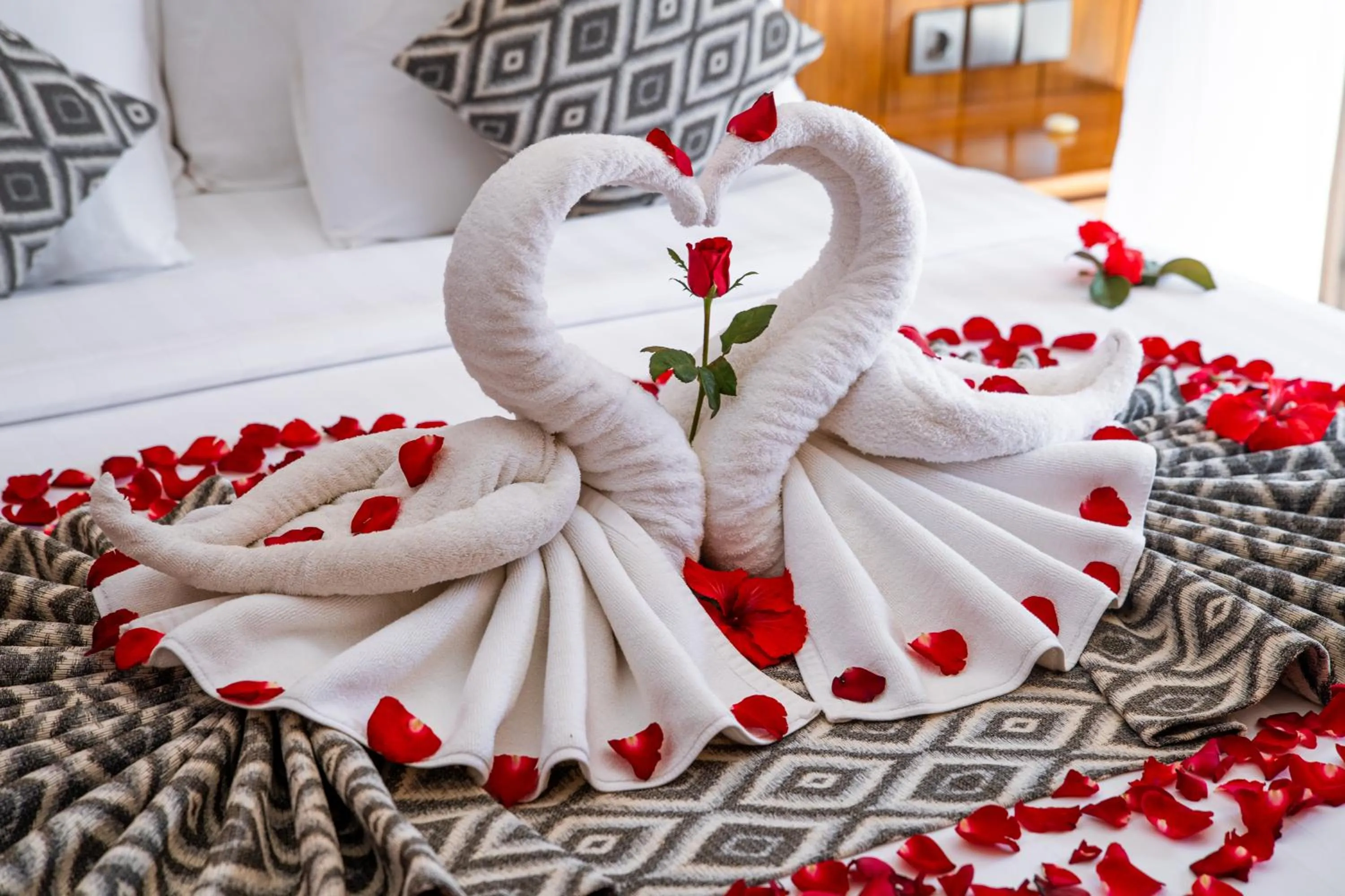 Decorative detail, Bed in Puri Andong Villa