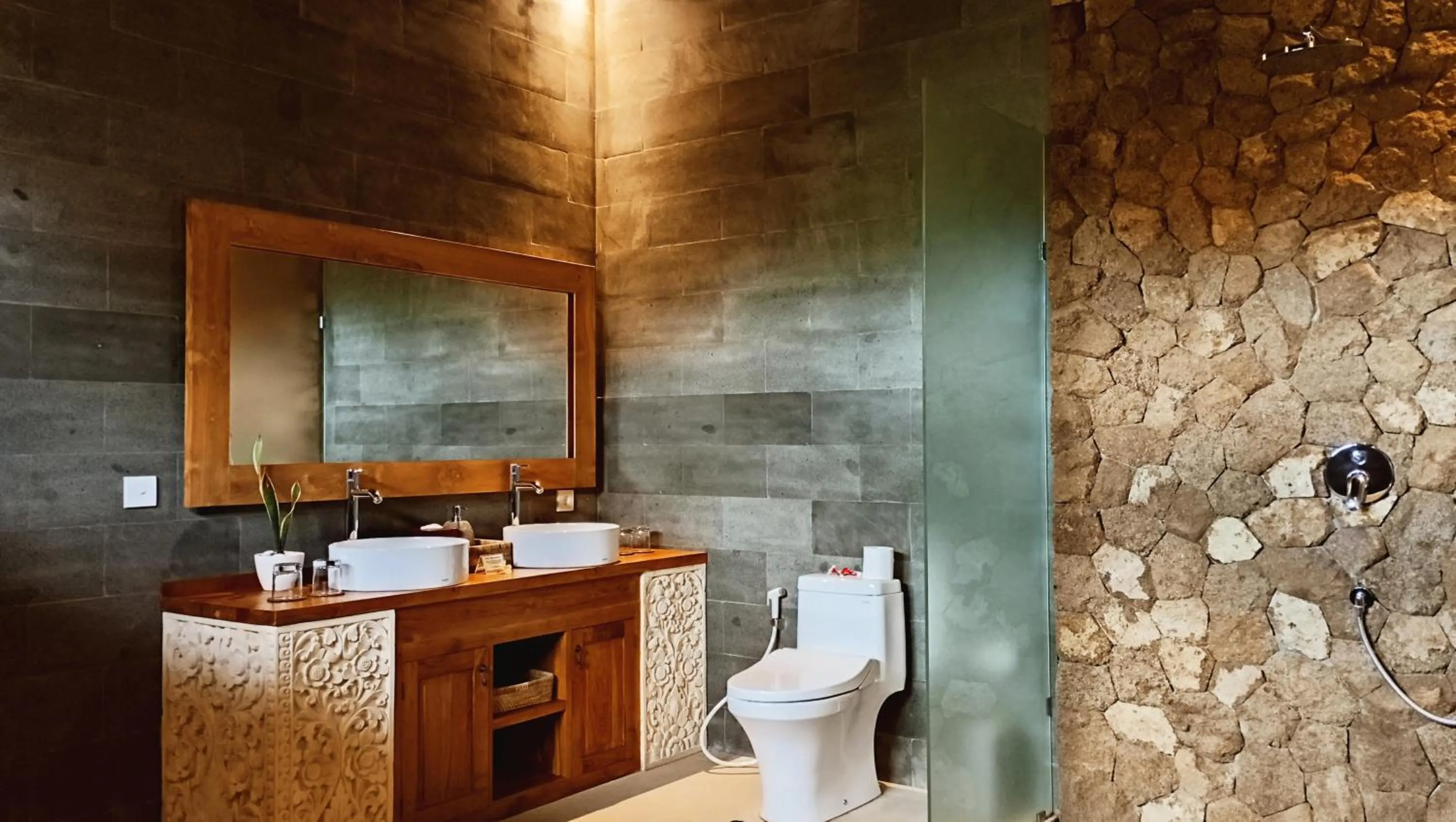 Bathroom in Puri Andong Villa