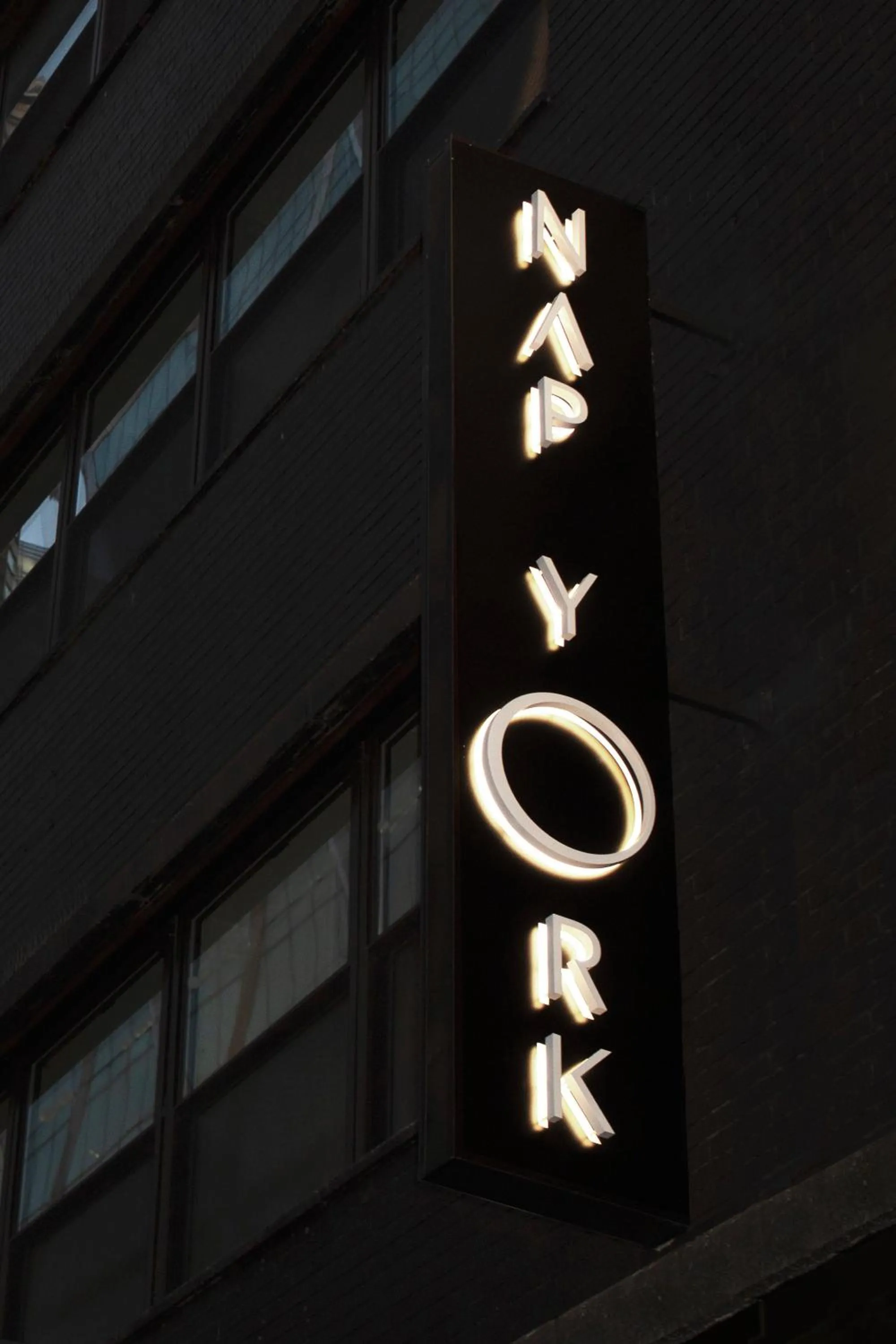 Property logo or sign in Nap York Central Park Sleep Station