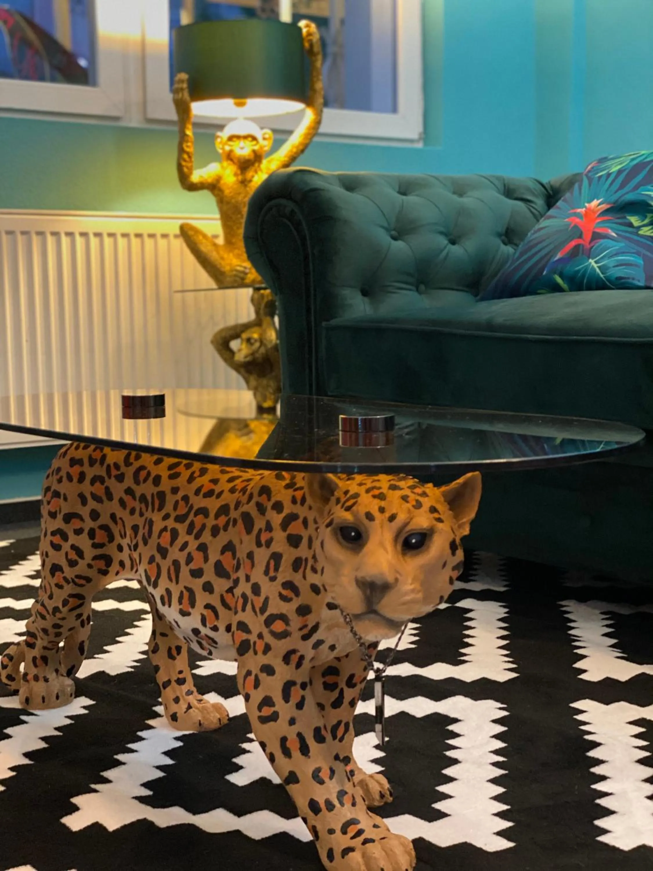 Seating area in SmartHotel Flamingo Self check-in