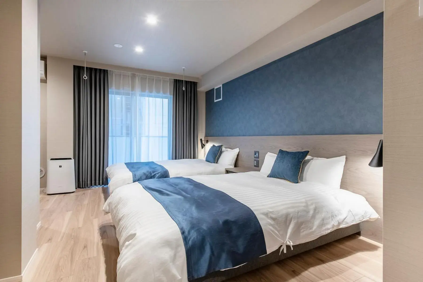 Deluxe Double Room with Balcony - single occupancy in hotel aima Deluxe Double Room with Balcony - single occupancy in hotel aima