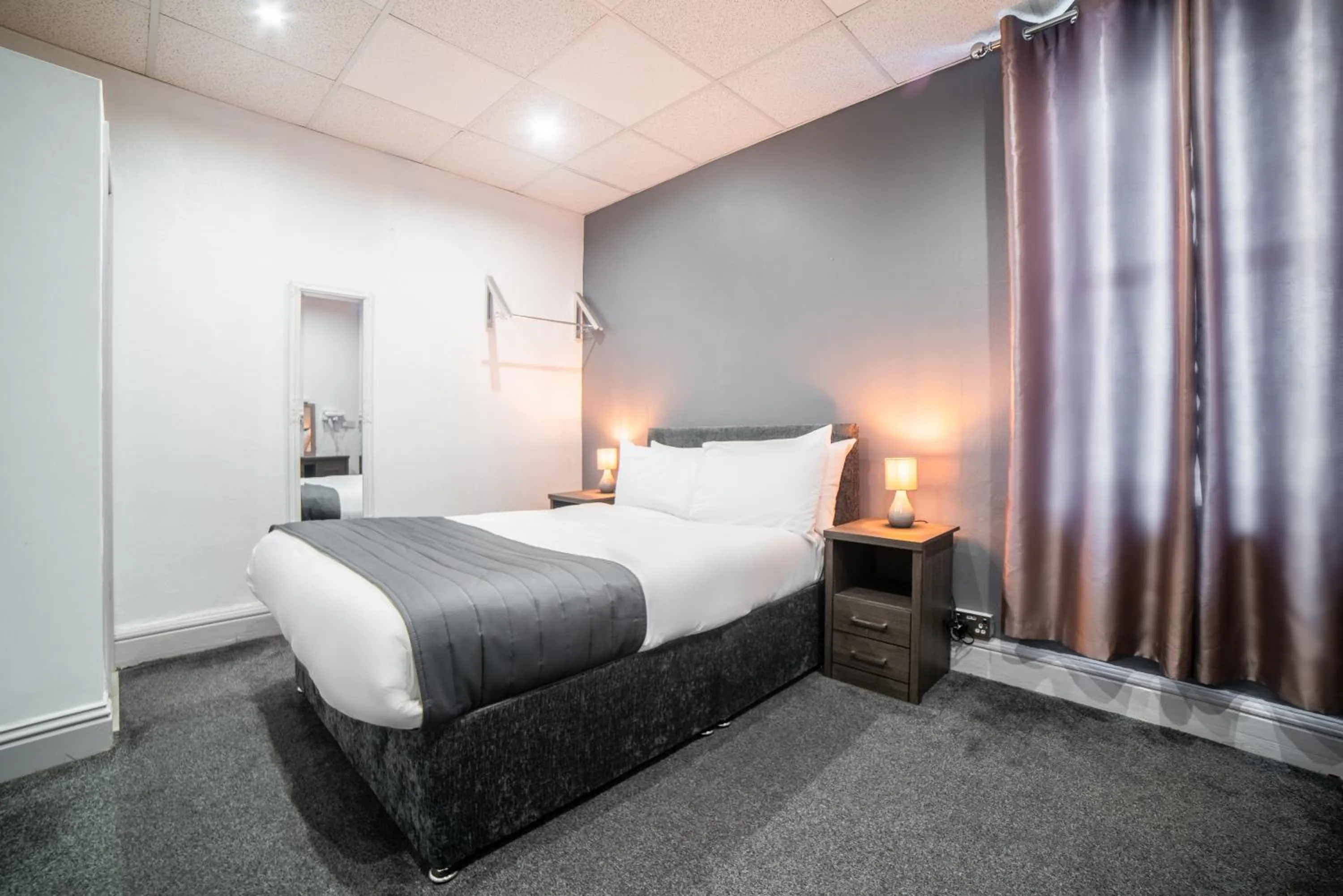 Bedroom, Bed in Comfort Inn Blackpool Gresham