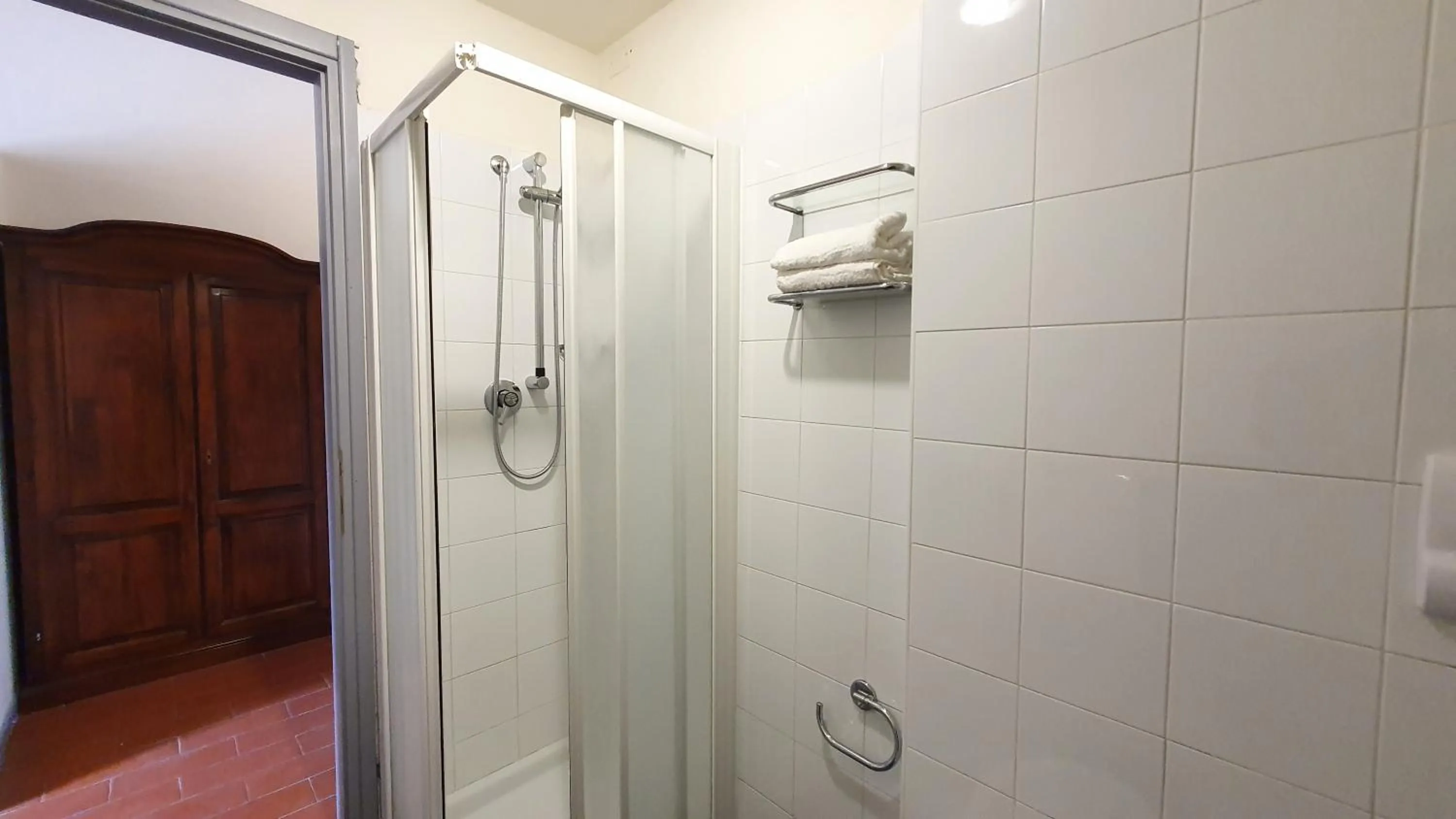 Shower in Ostello Antica Filanda