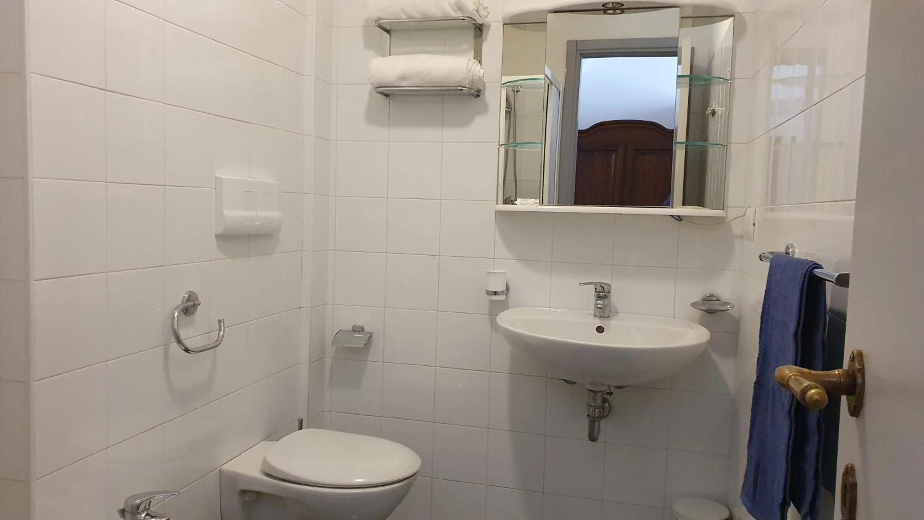 Toilet in Ostello Antica Filanda