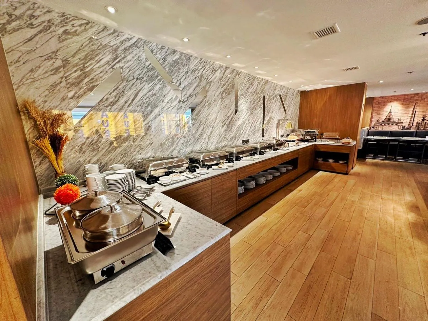 Restaurant/places to eat in Ayathorn Bangkok