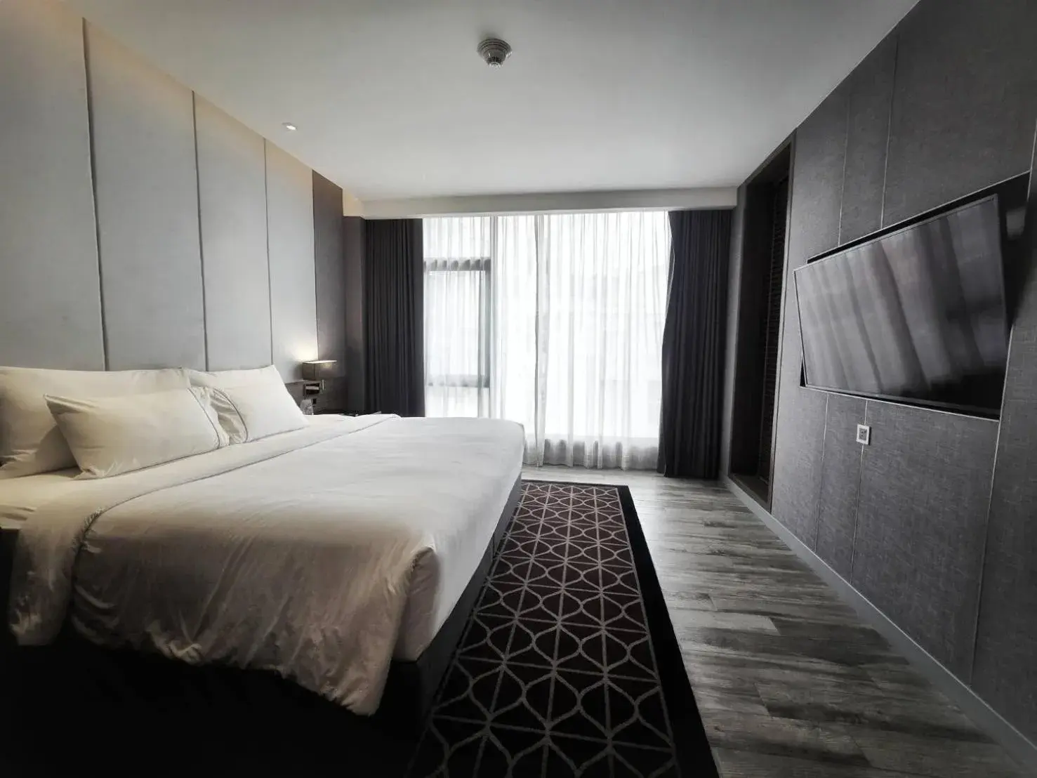 Deluxe King Suite in Ayathorn Bangkok Deluxe King Suite in Ayathorn Bangkok