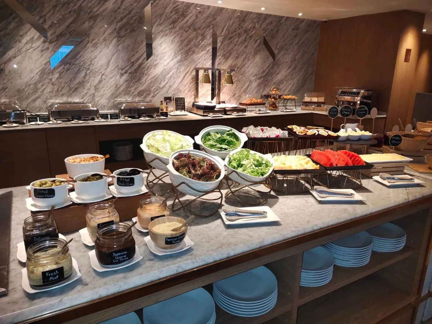 Restaurant/places to eat in Ayathorn Bangkok