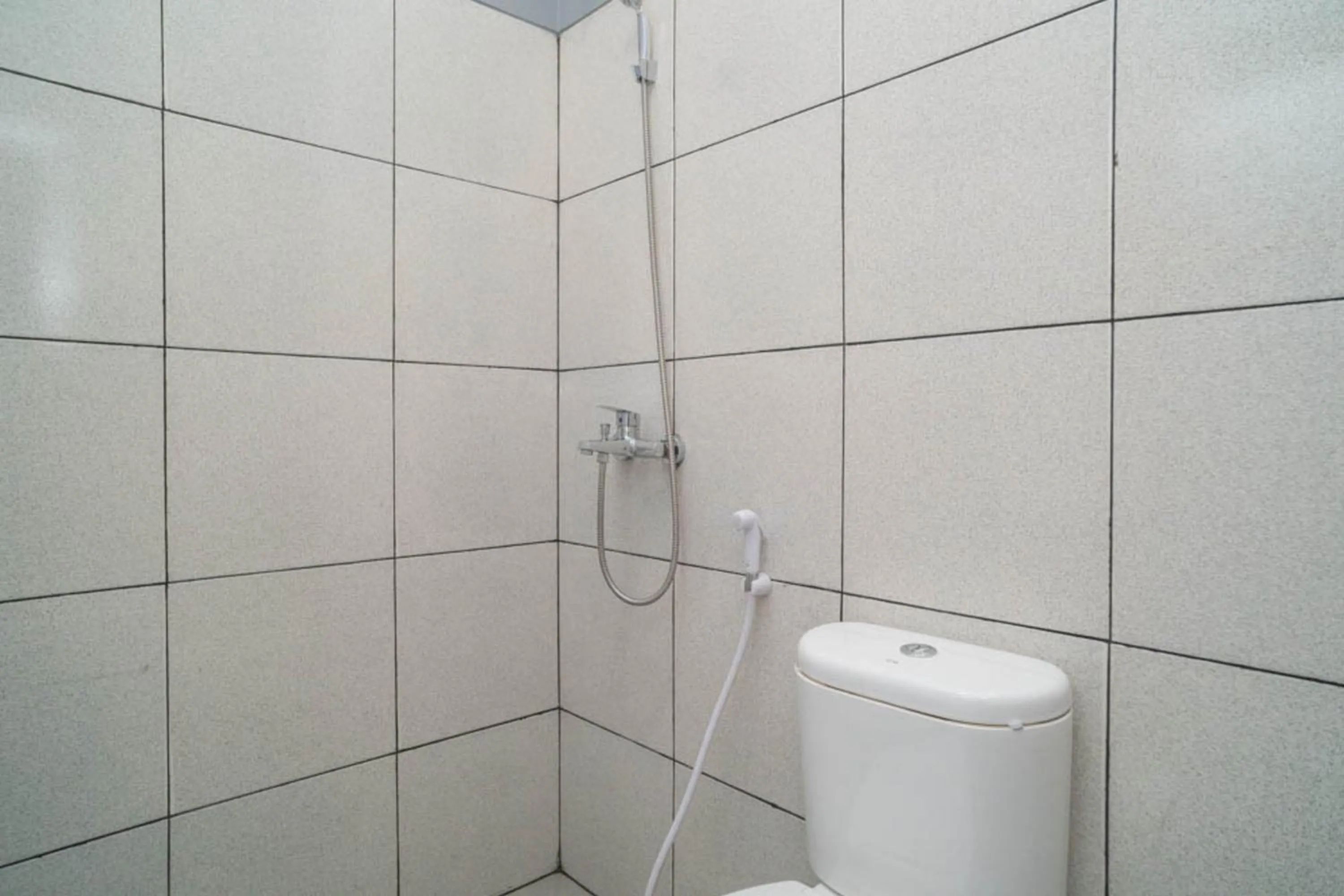 KoolKost near Taman Budaya Sentul