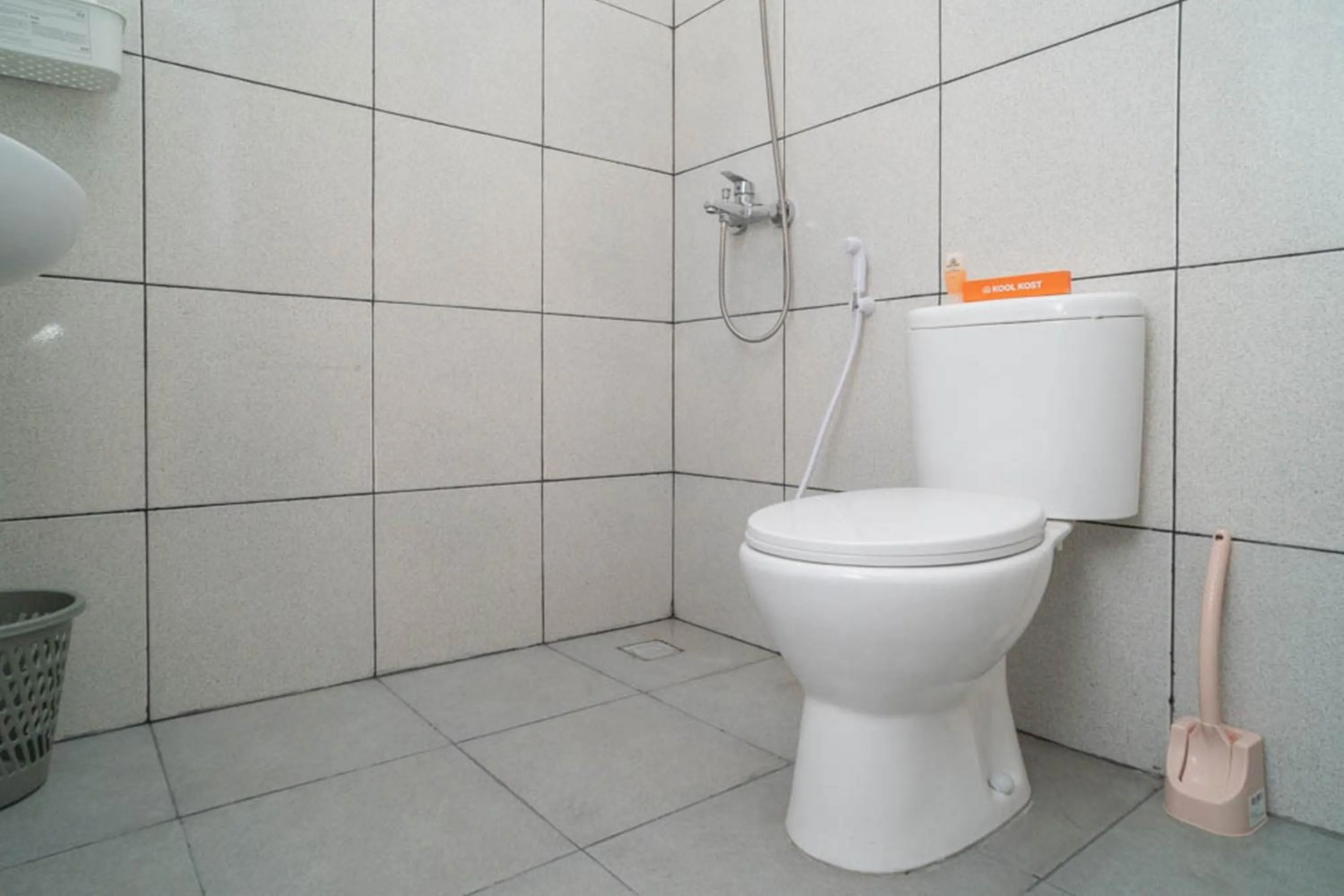 KoolKost near Taman Budaya Sentul